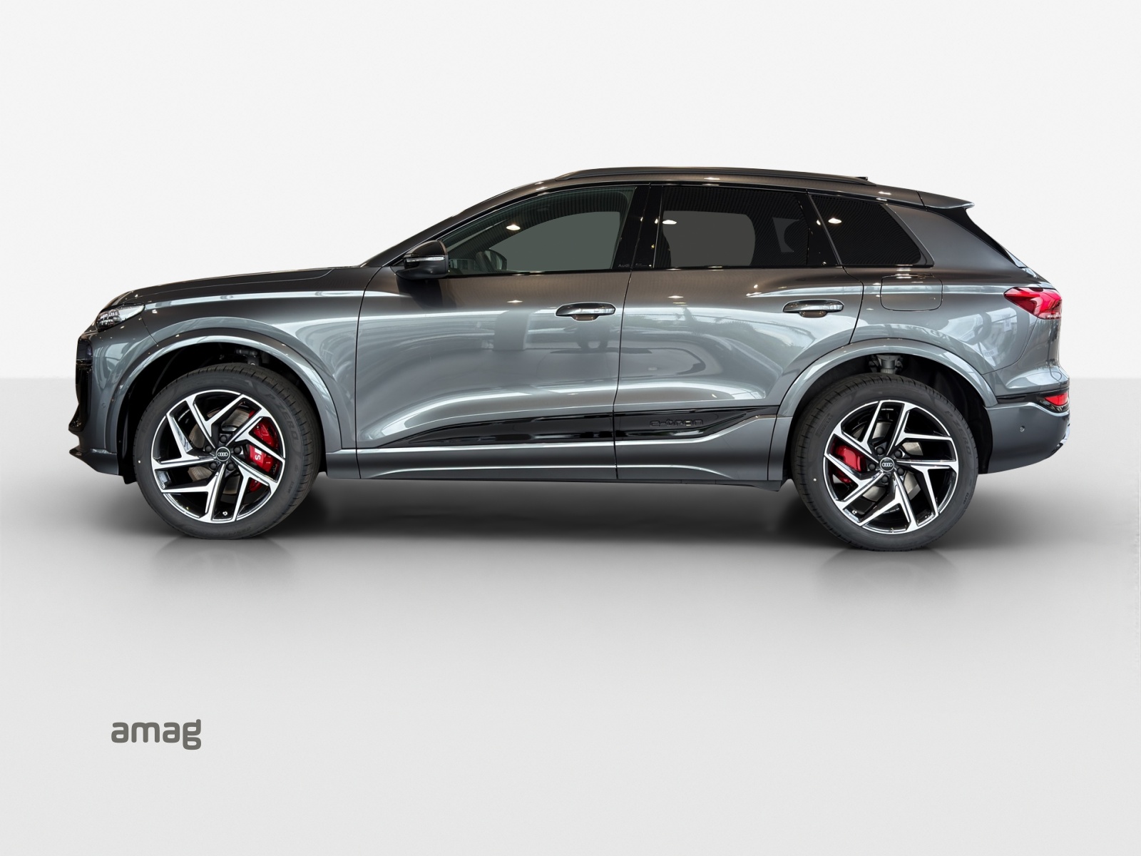 AUDI SQ6 e-tron quattro-showroom-element-1
