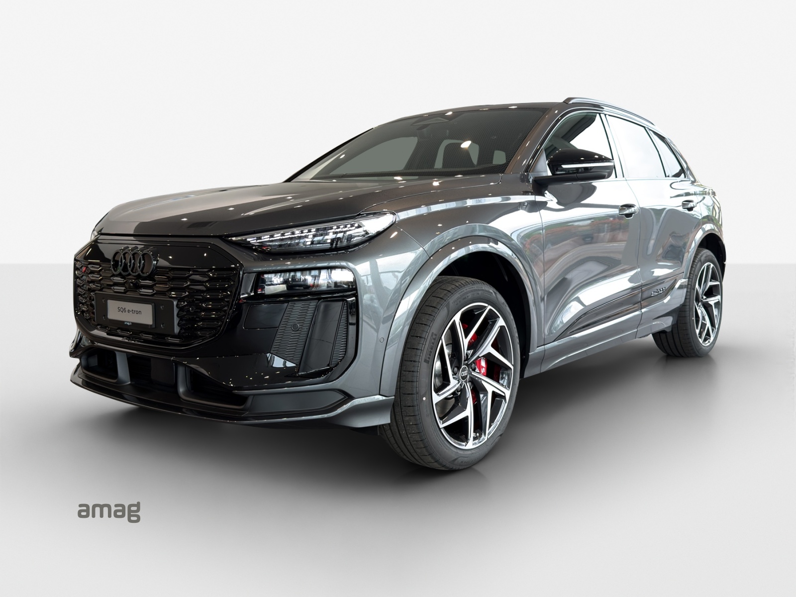 AUDI SQ6 e-tron quattro