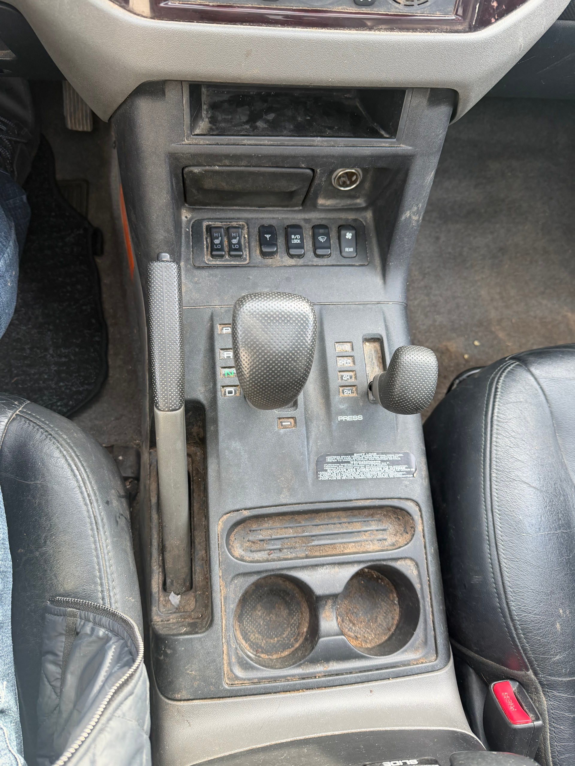 MITSUBISHI Pajero 3.5 Premium (Edition)-image-11