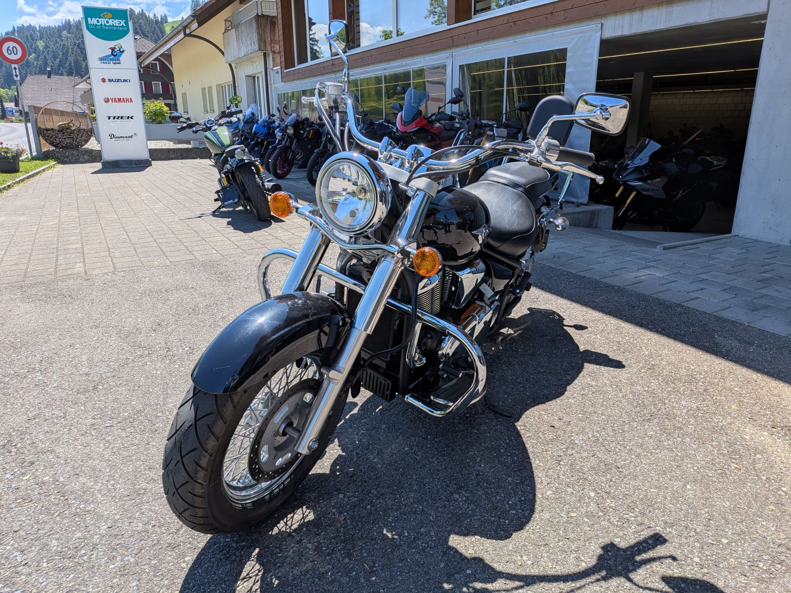 KAWASAKI VN 900 Classic-image-2