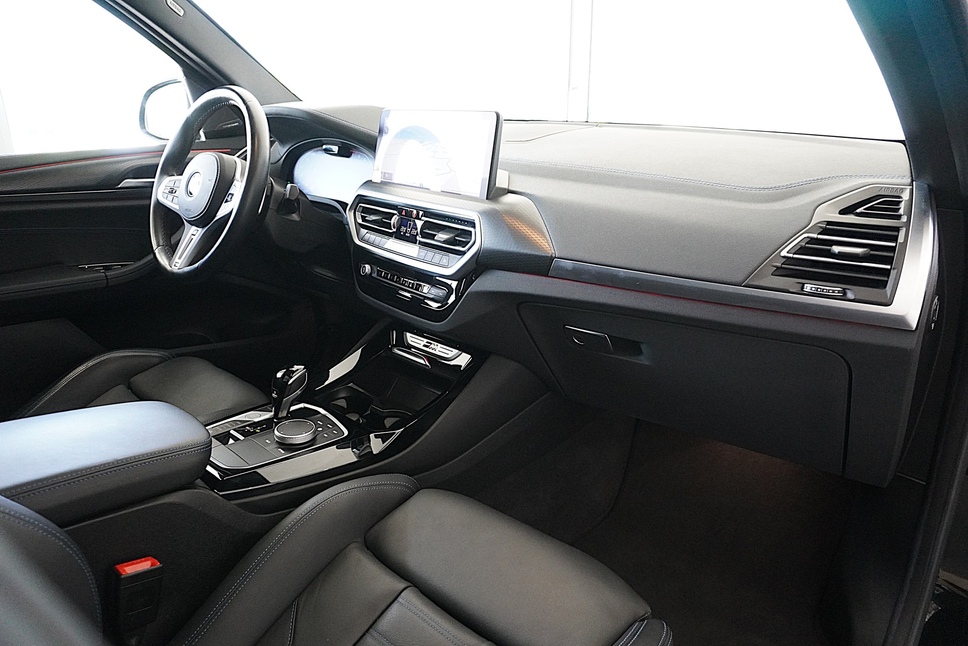 BMW X3 M40i-image-9