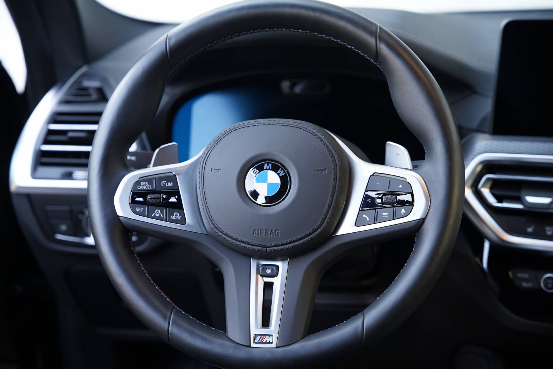 BMW X4 M40i 48V Steptronic-image-12