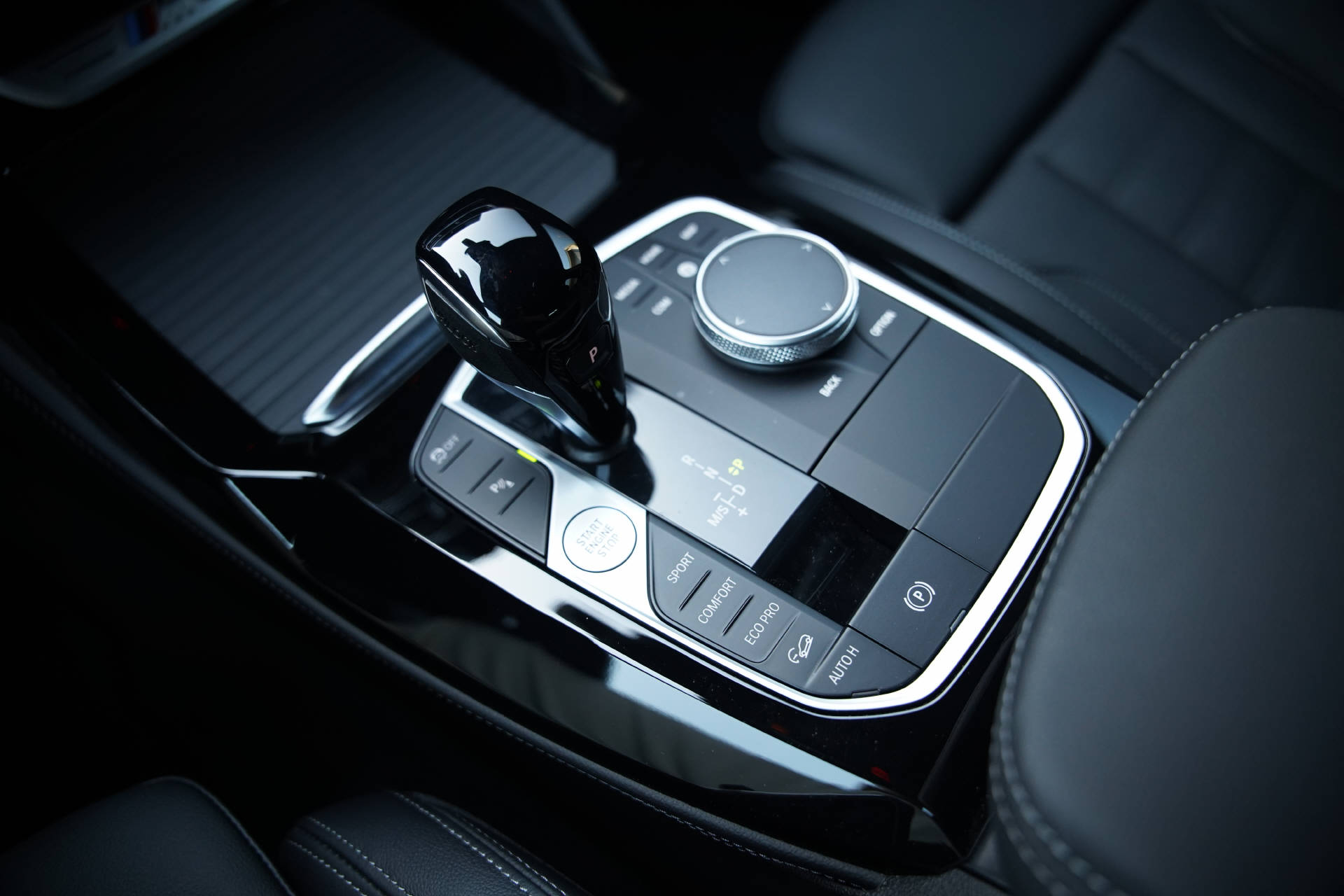 BMW X4 M40i 48V Steptronic-image-14