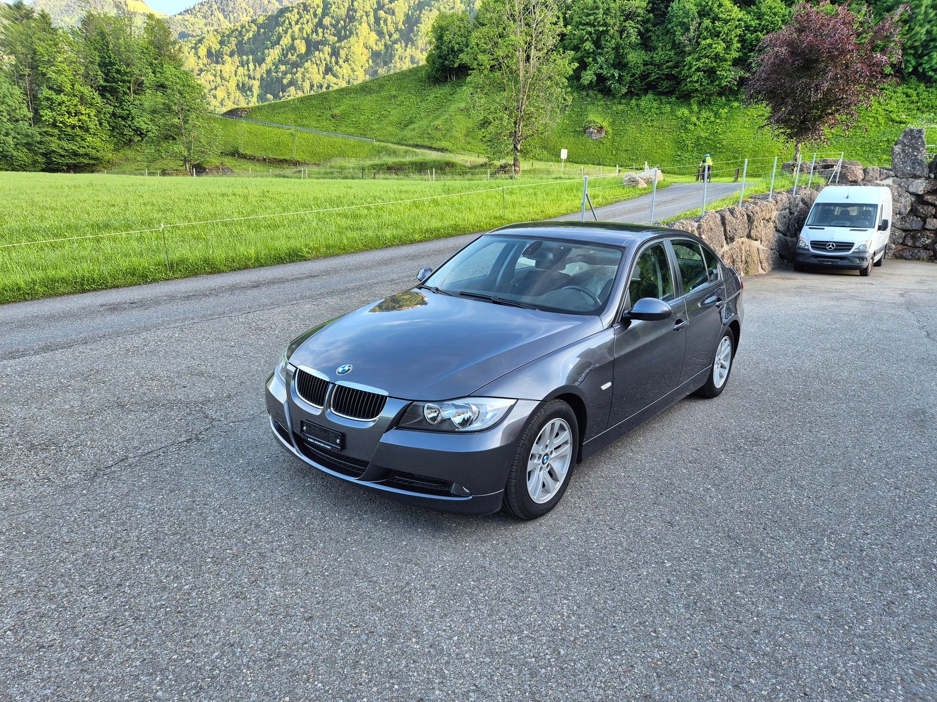 BMW 320i