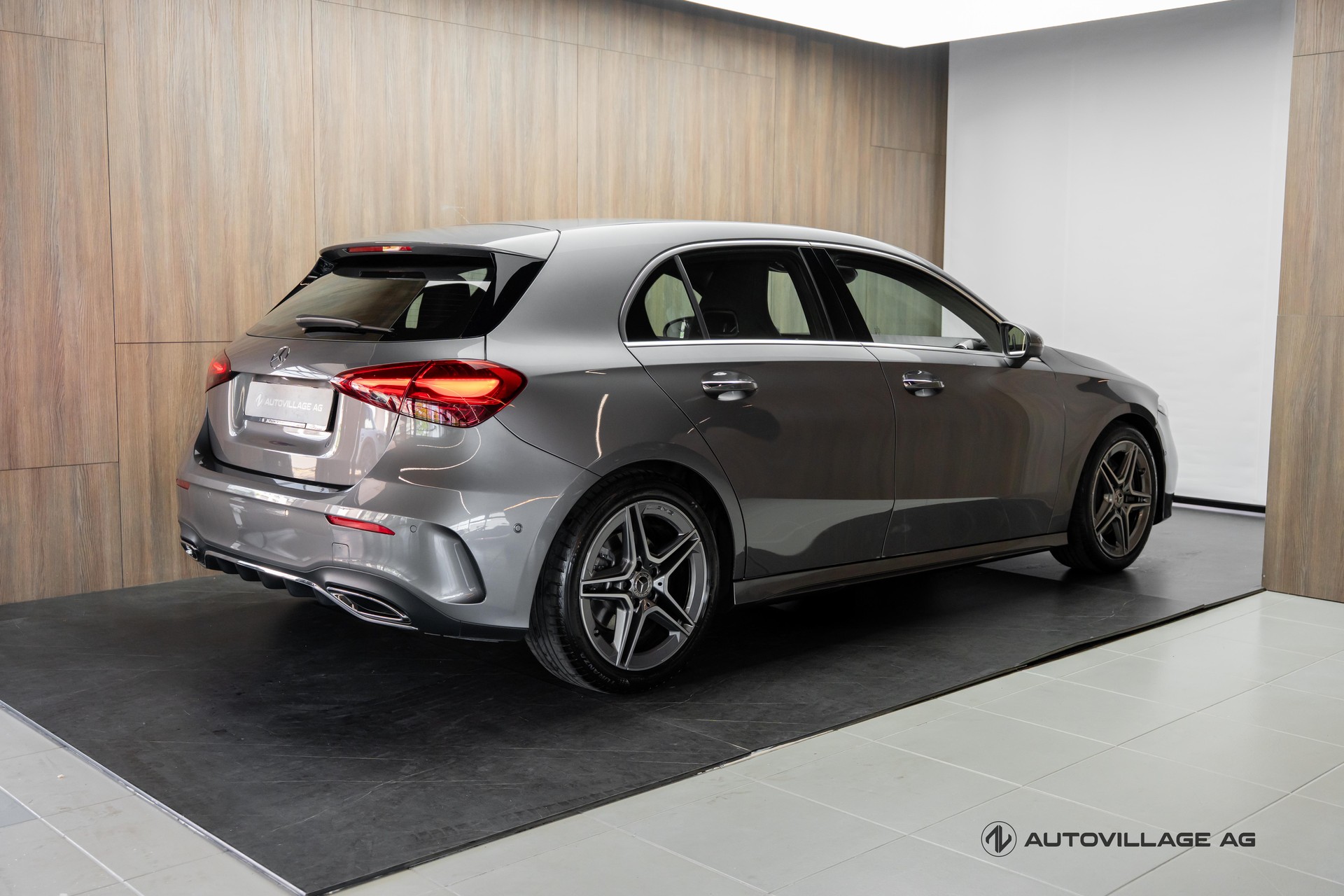 MERCEDES-BENZ A 220 d 8G-DCT-image-1