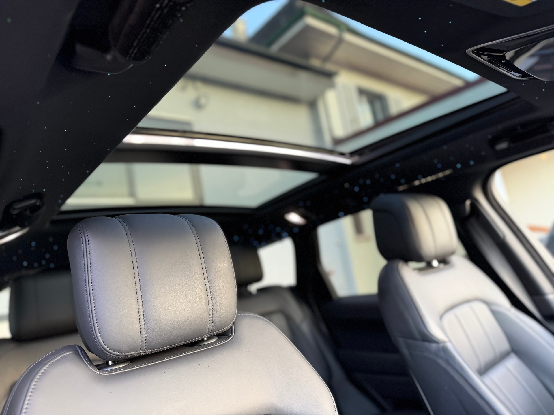 LAND ROVER Range Rover Sport 3.0 SDV6 HSE Dynamic Automatic-image-18