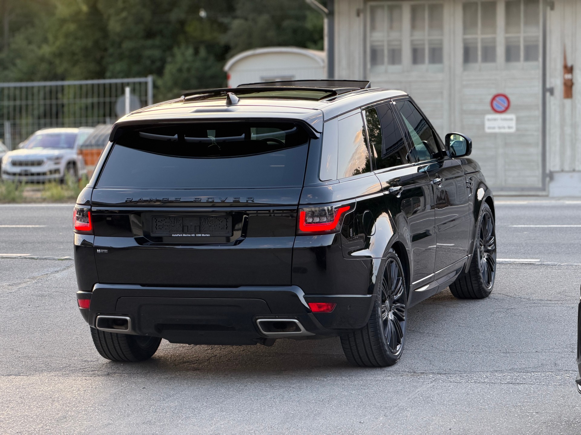 LAND ROVER Range Rover Sport 3.0 SDV6 HSE Dynamic Automatic-image-4