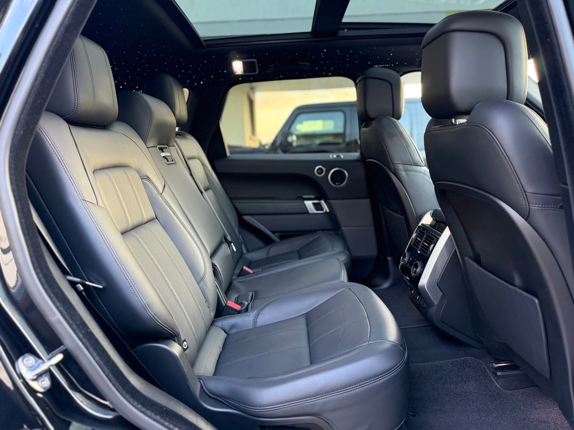 LAND ROVER Range Rover Sport 3.0 SDV6 HSE Dynamic Automatic-image-12