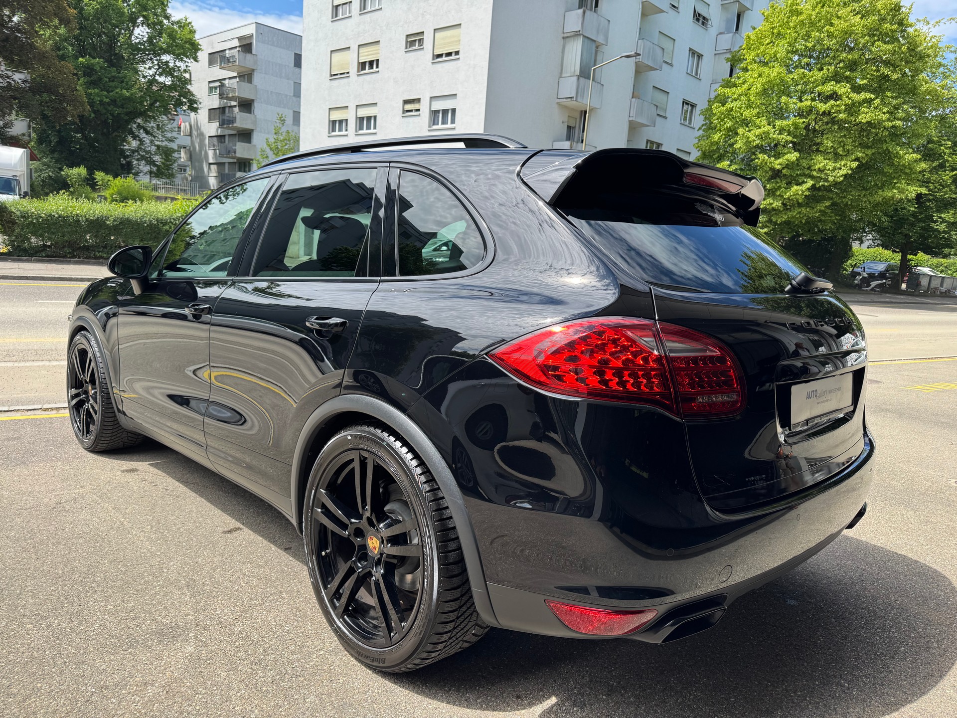 PORSCHE Cayenne Diesel ** ALL BLACK **-image-6