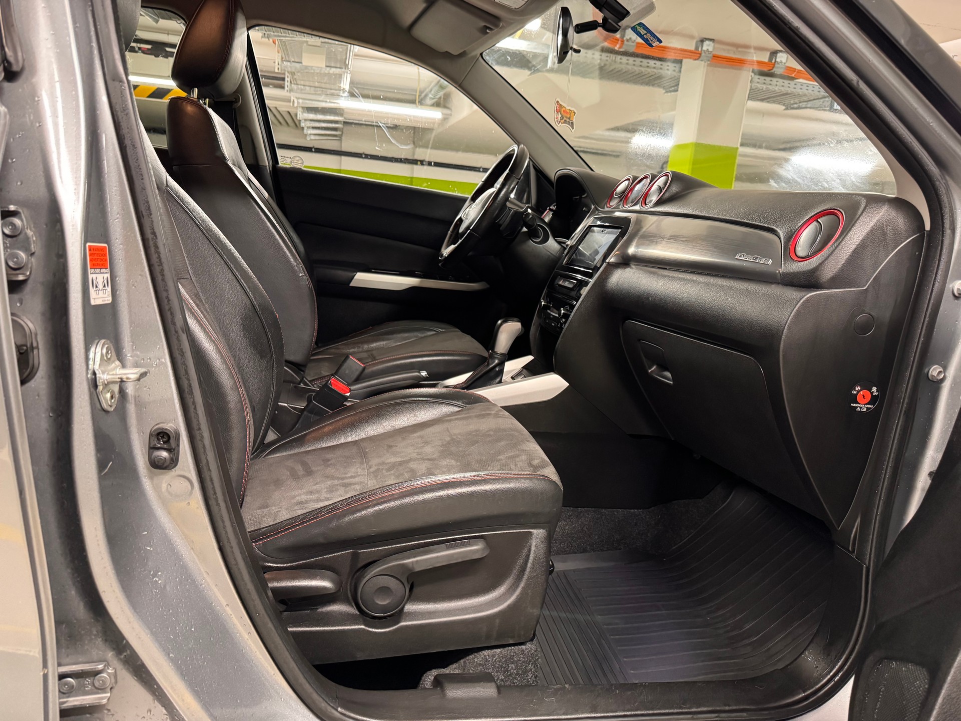 SUZUKI Vitara 1.4 Boosterjet Compact Top Automatic-image-8