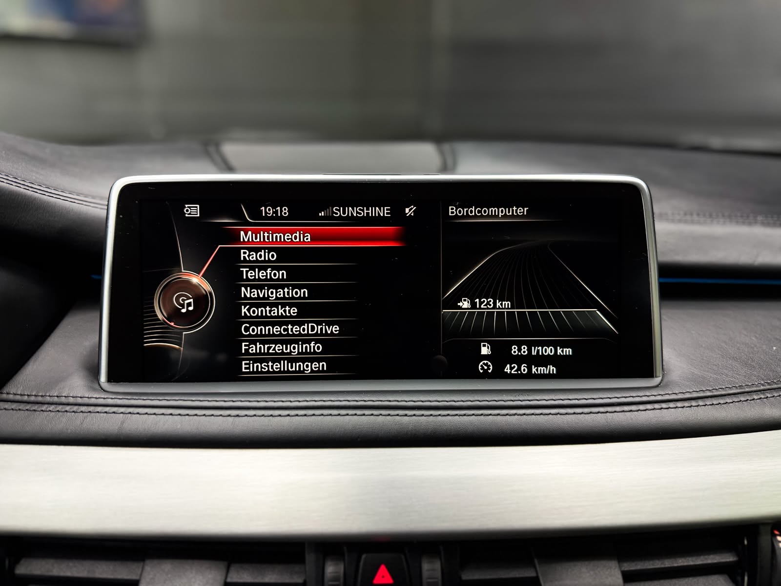 BMW X5 xDrive 40d Steptronic M-Sport *7 Plätzer*-image-13