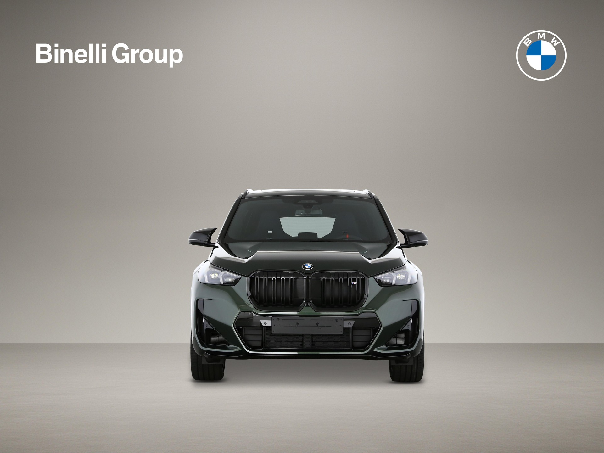 BMW X1 M35i-showroom-element-2