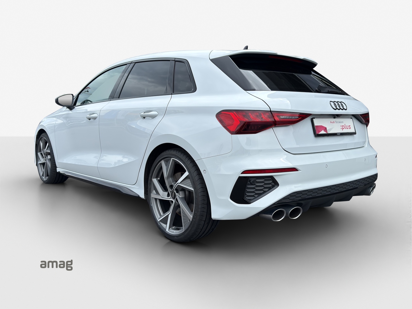AUDI S3 Sportback 2.0 TFSI quattro S-tronic-showroom-element-2