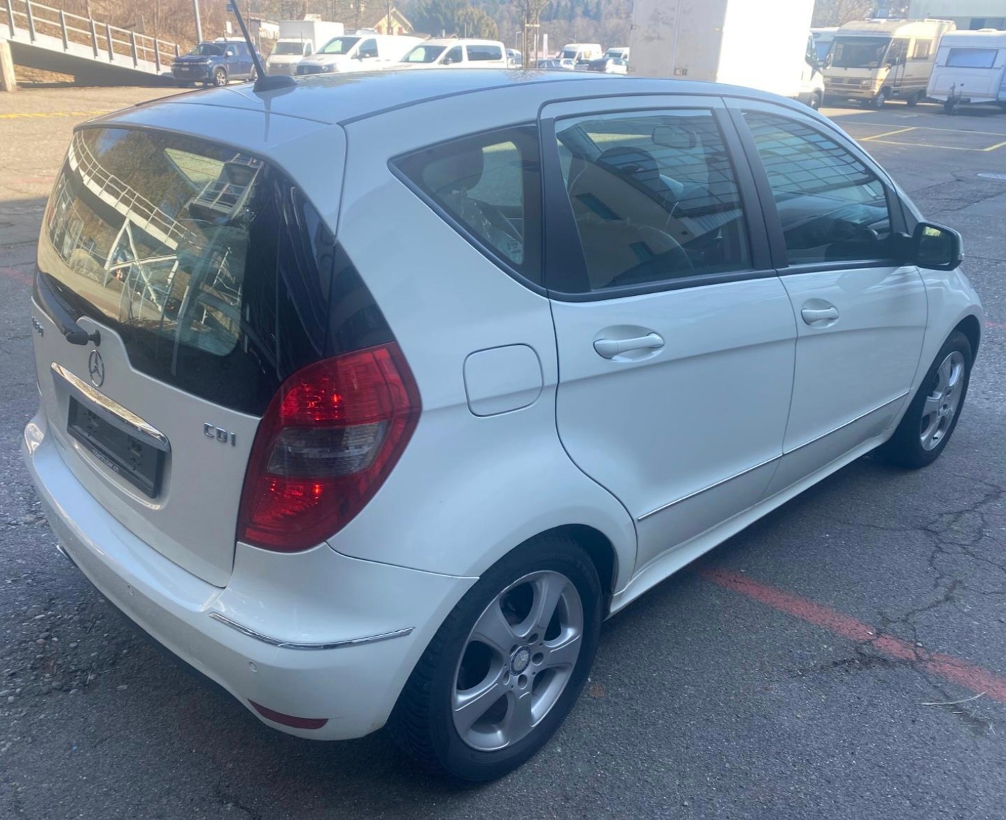 MERCEDES-BENZ A 180 CDI Elégance Autotronic-image-5