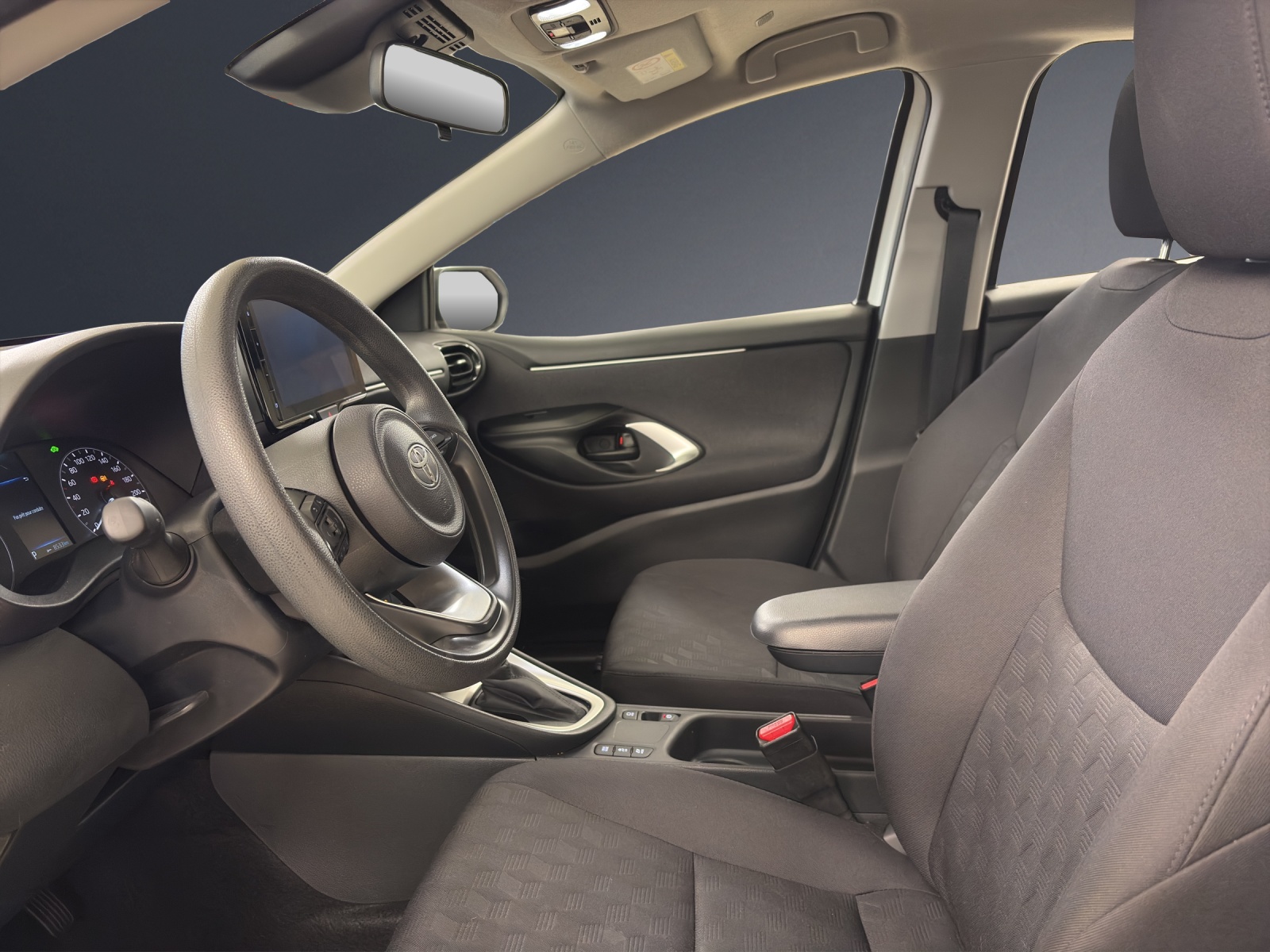 TOYOTA Yaris 1.5 Comfort e-CVT-image-6