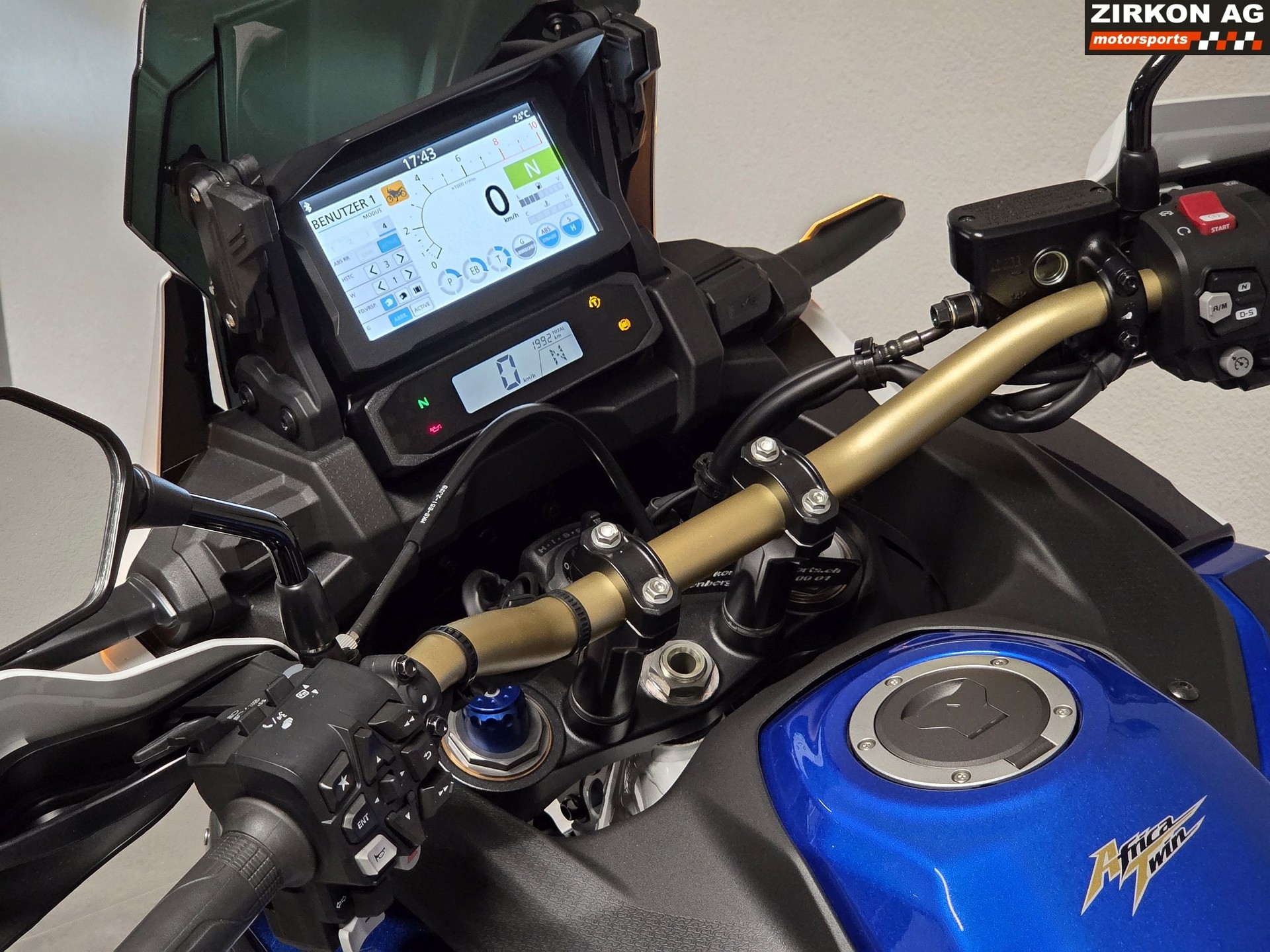 HONDA CRF 1100 DCT Africa Twin Adventure-image-14