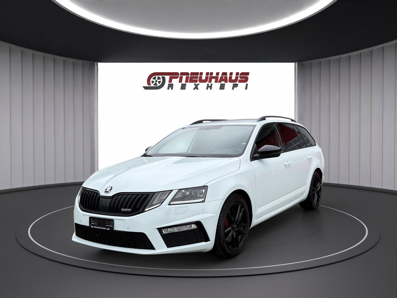 SKODA Octavia Combi 2.0 TSI RS DSG