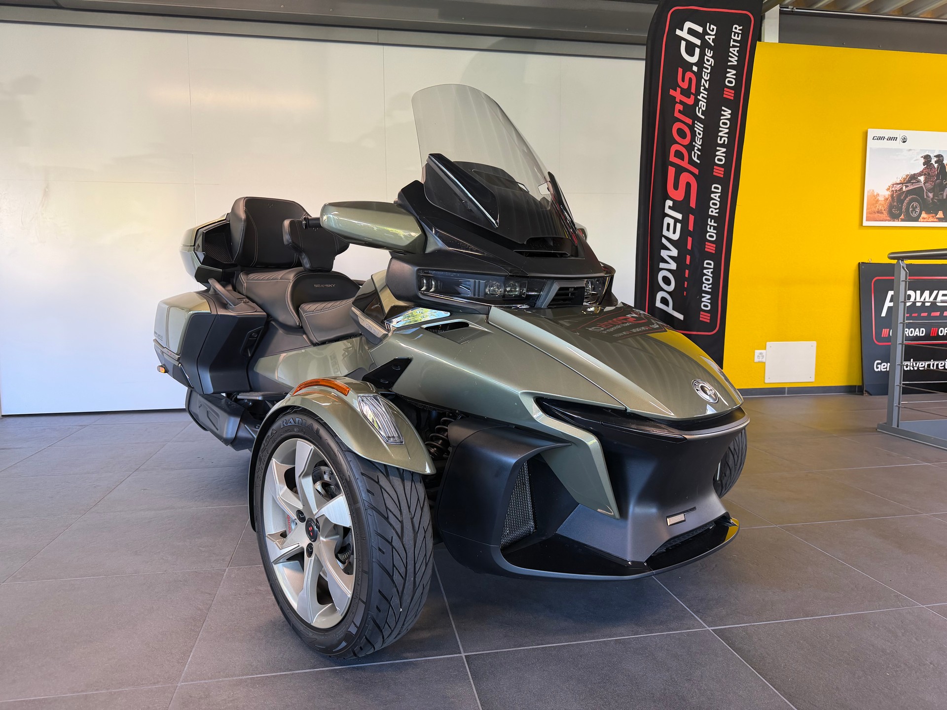 CAN-AM Spyder RT-LTD Sea Sky Edition SE6-image-0
