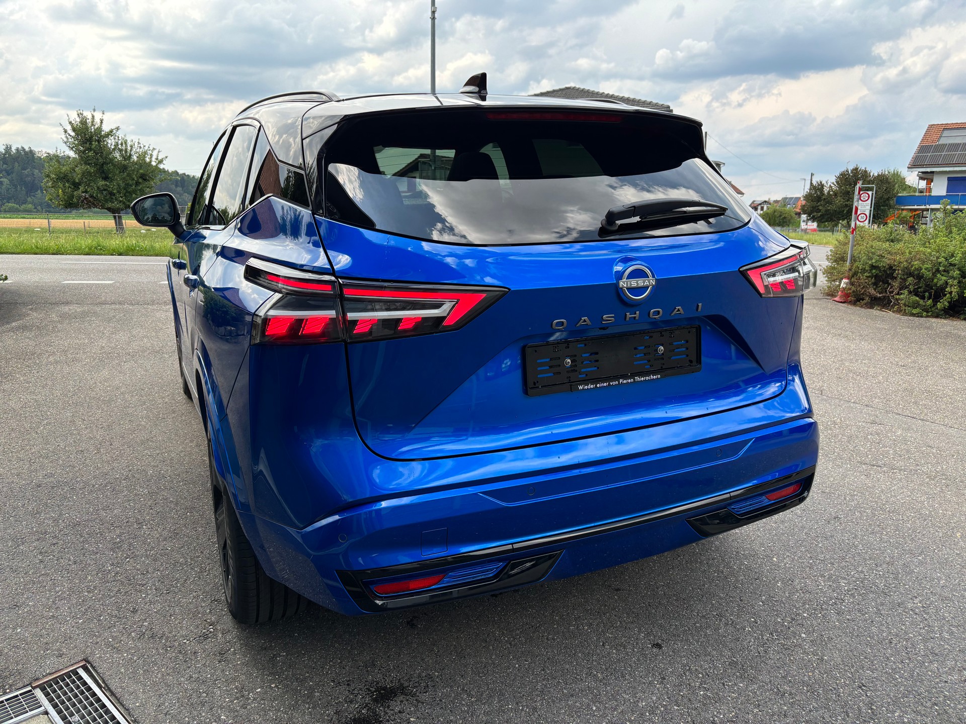 NISSAN Qashqai 1.3 MHEV N-Design 4x4-image-2