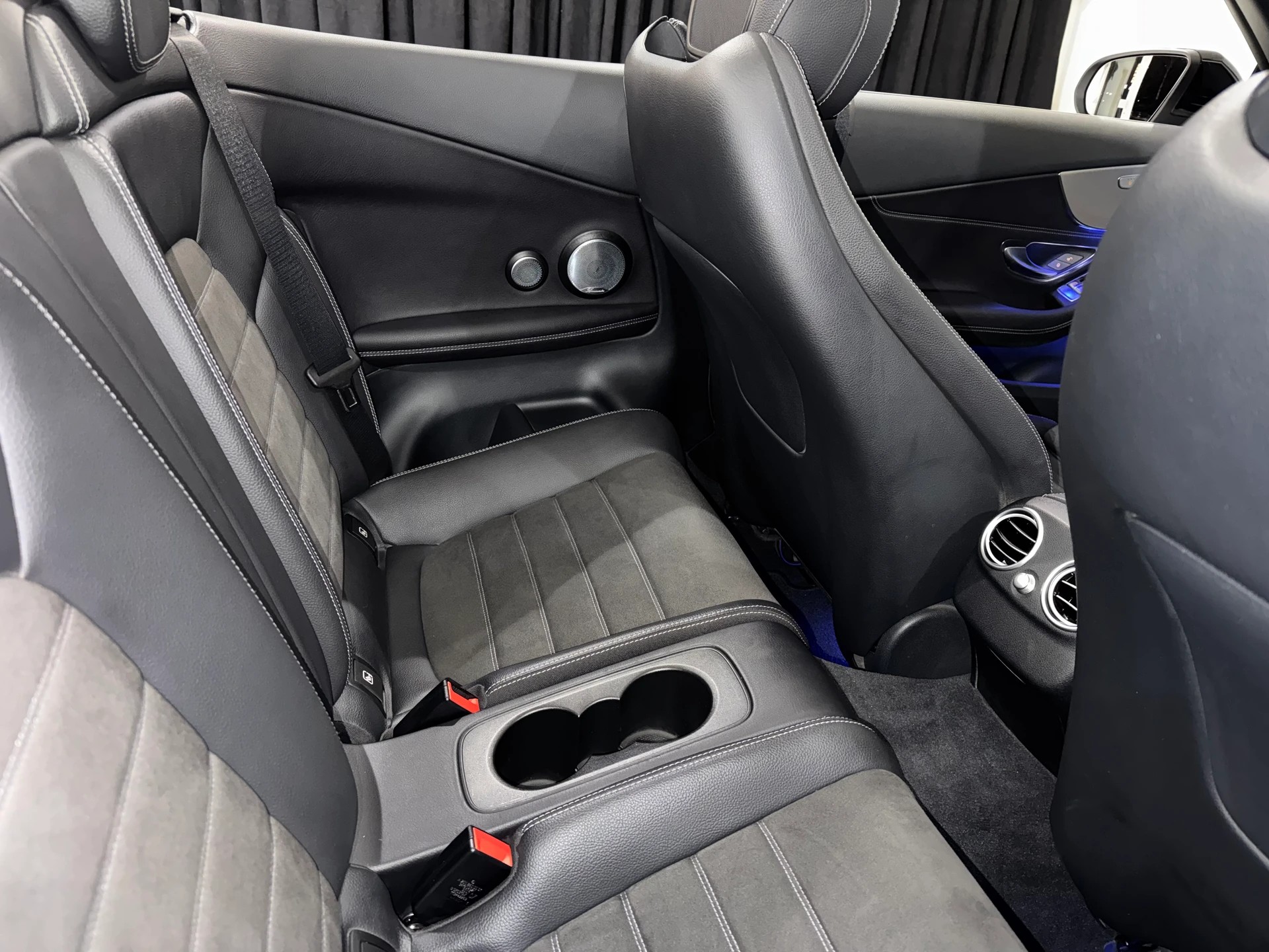 MERCEDES-BENZ MERCEDES-BENZ C 300 AMG Line Cabriolet 9G-Tronic | CH |-image-25