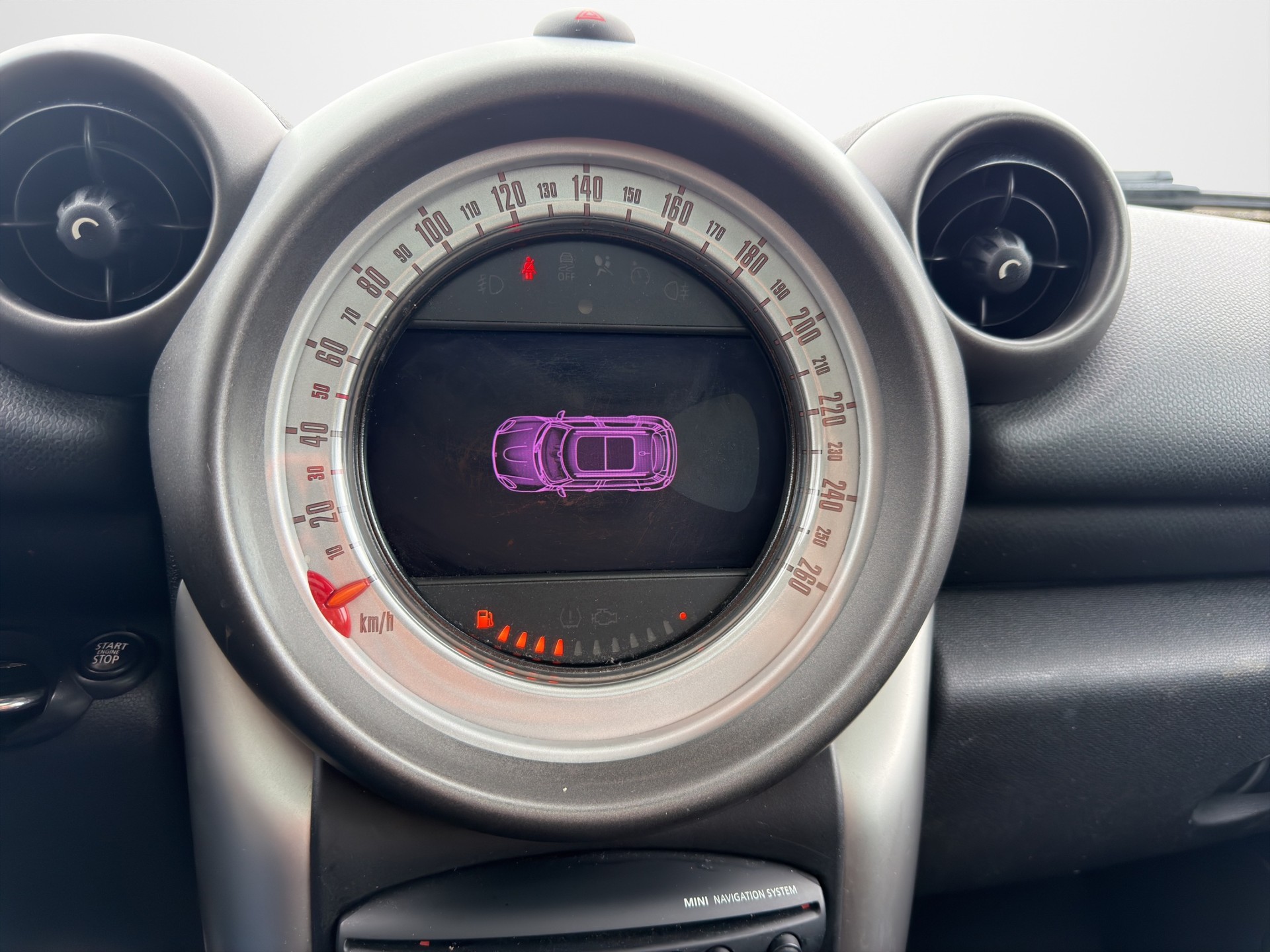MINI Countryman Cooper FWD Steptronic-image-17
