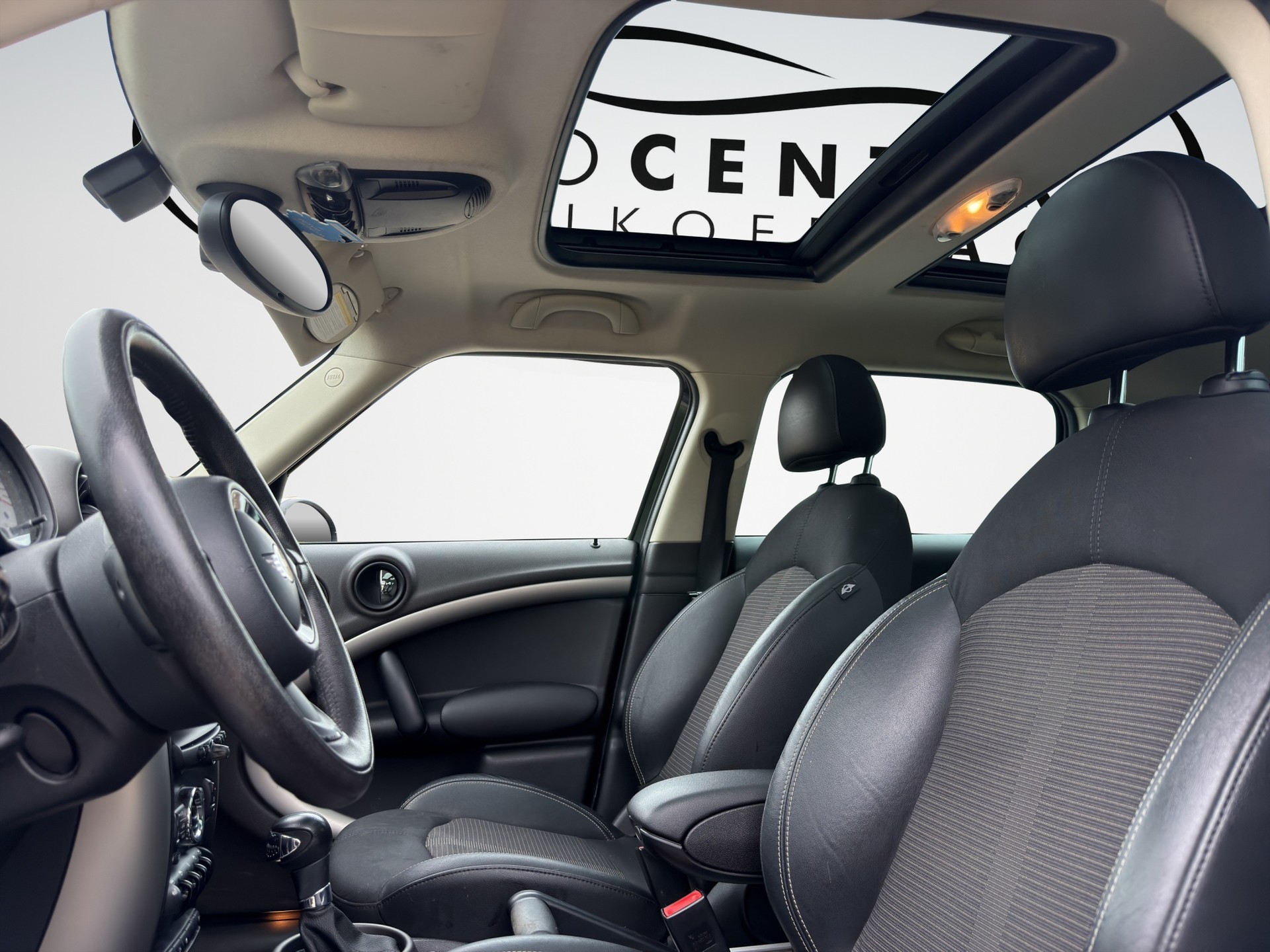 MINI Countryman Cooper FWD Steptronic-image-8