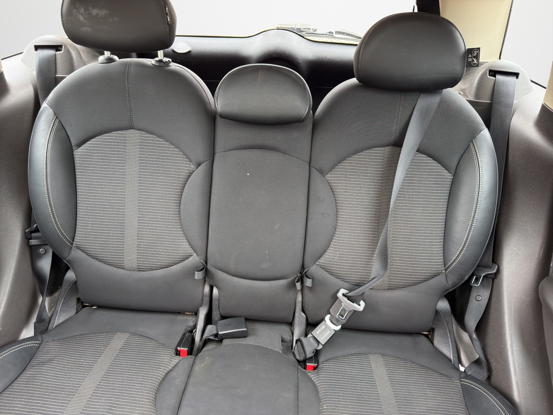 MINI Countryman Cooper FWD Steptronic-image-12