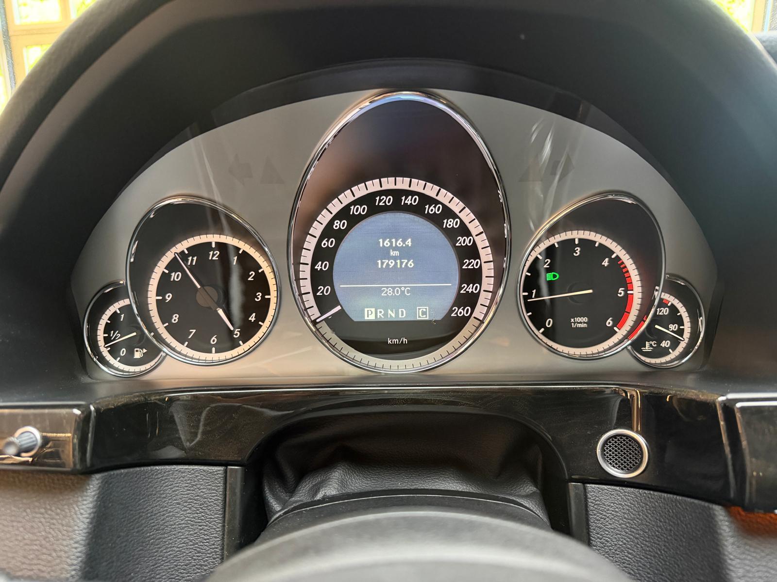 MERCEDES-BENZ E 250 CDI BlueEF-image-22