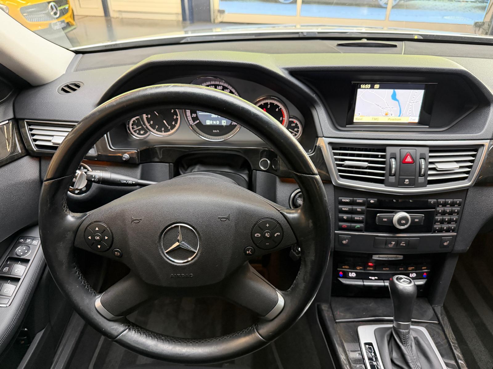 MERCEDES-BENZ E 250 CDI BlueEF-image-12