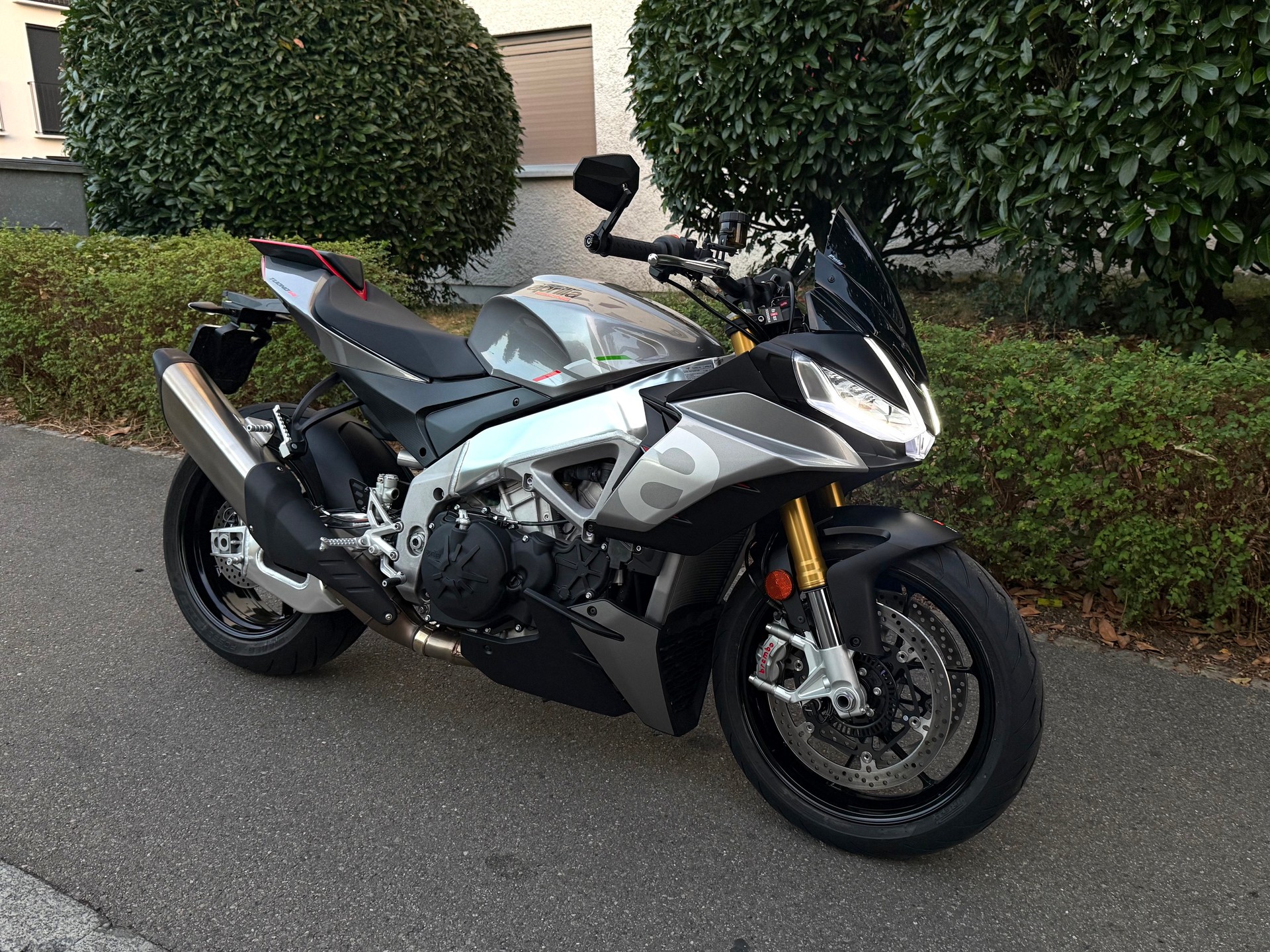 APRILIA Tuono V4 1100-image-0