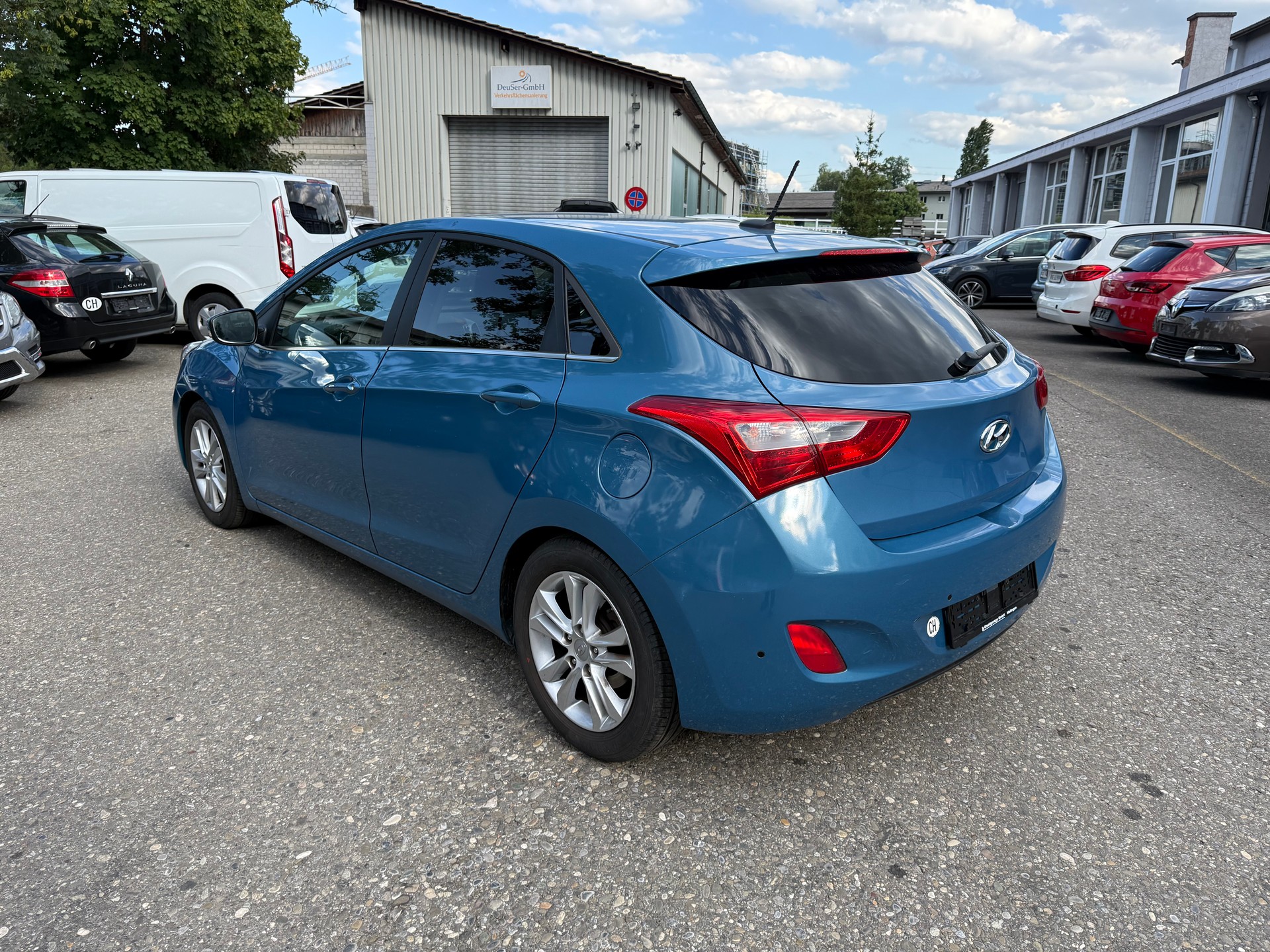 HYUNDAI i30 1.6 GDI Premium Automatic-showroom-element-3