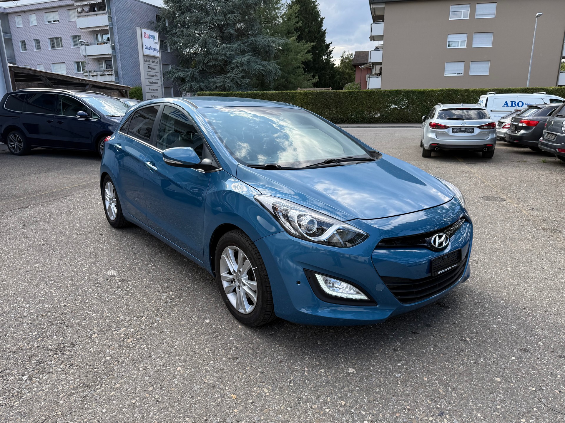 HYUNDAI i30 1.6 GDI Premium Automatic-showroom-element-1