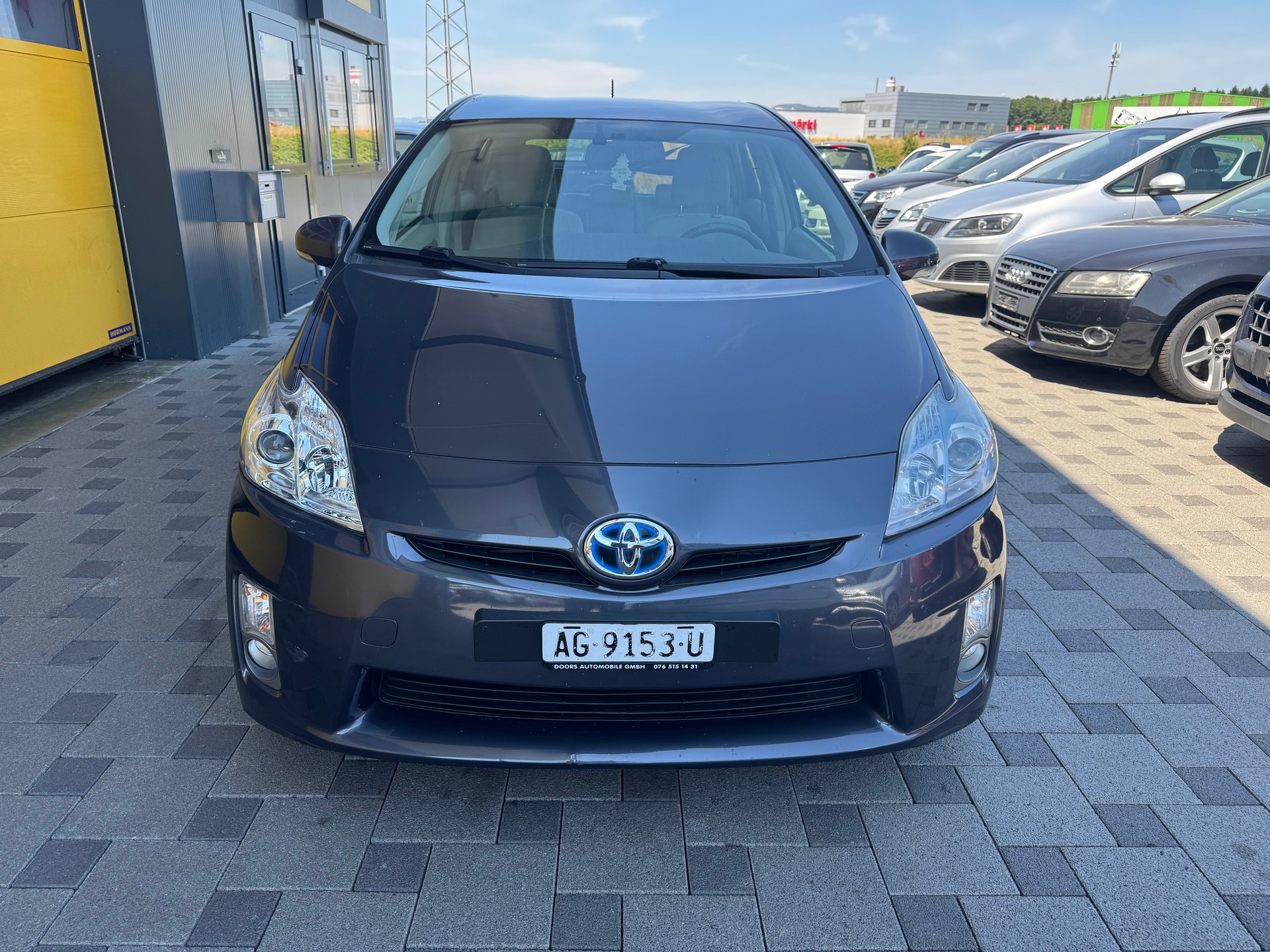 TOYOTA Prius 1.8 16V HSD Luna-image-1