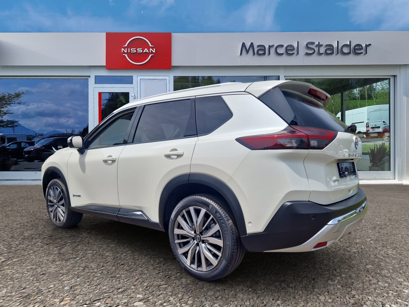 NISSAN X-Trail 1.5 VC-T e-Power 4WD 7 Sitze Tekna+-image-2