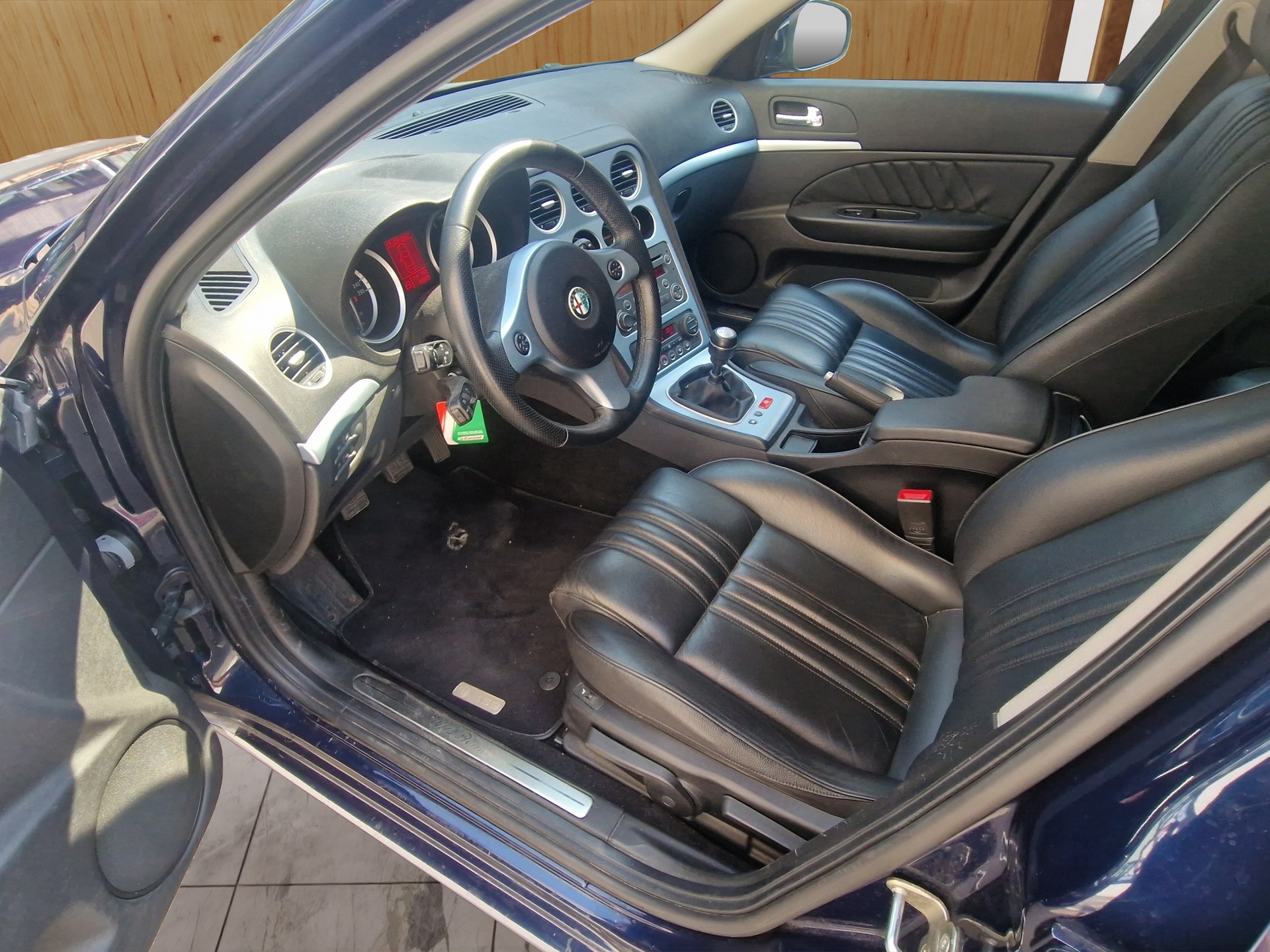 ALFA ROMEO 159 Sportwagon 3.2 JTS Q4 TI-image-10