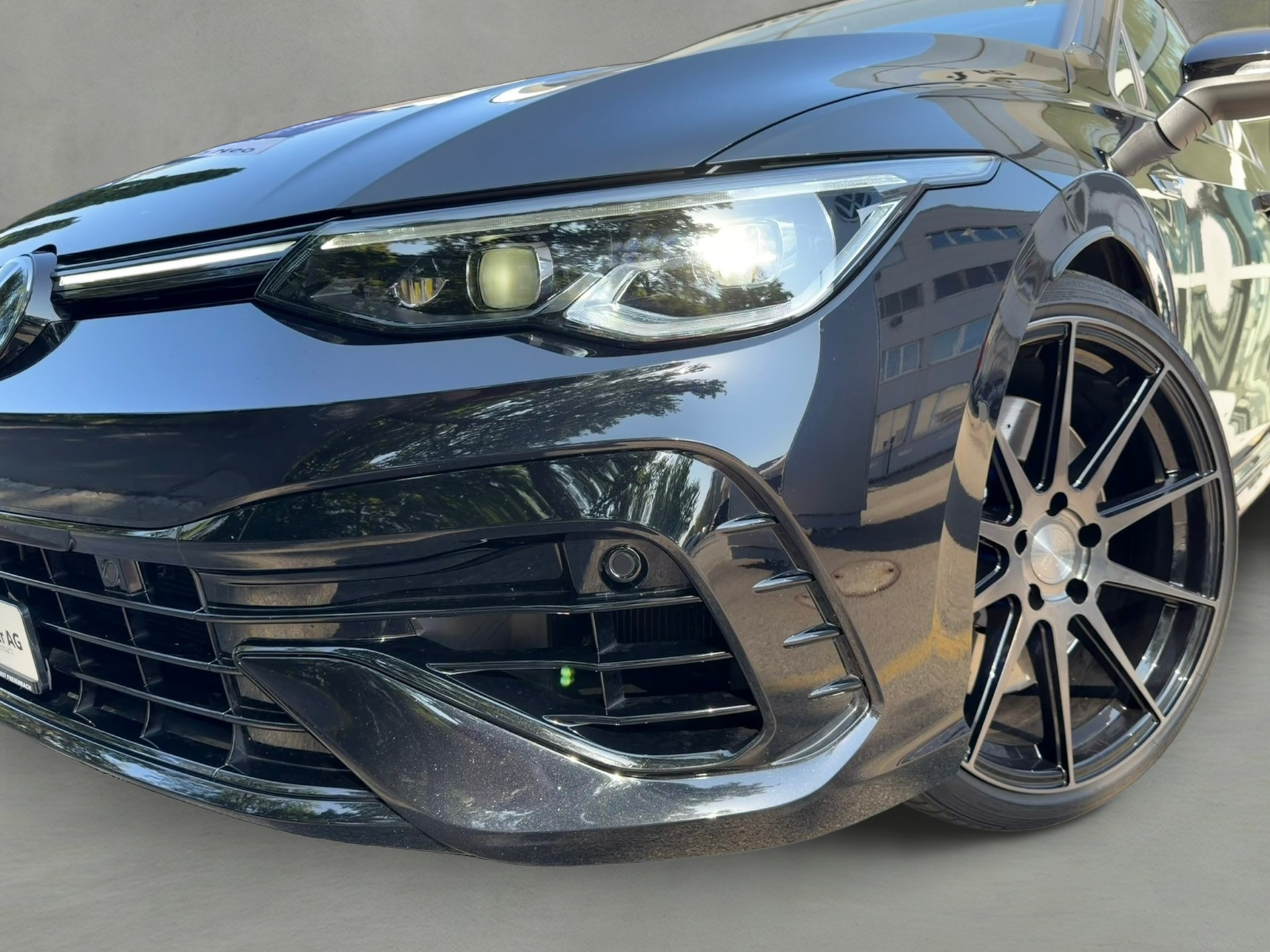 VW Golf 2.0 TSI R DSG 4Motion R Performance-showroom-element-1