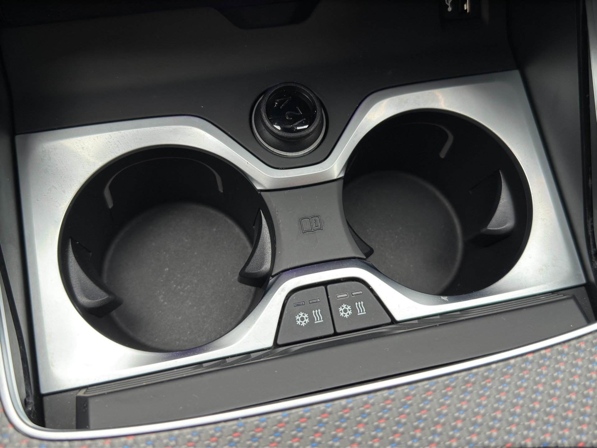 BMW XM xDrive PHEV Label INDIVIDUAL (CH) AHK-image-24