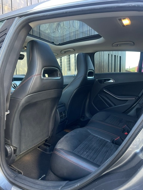 MERCEDES-BENZ CLA 200d AMG Line 7G-DCT-image-30