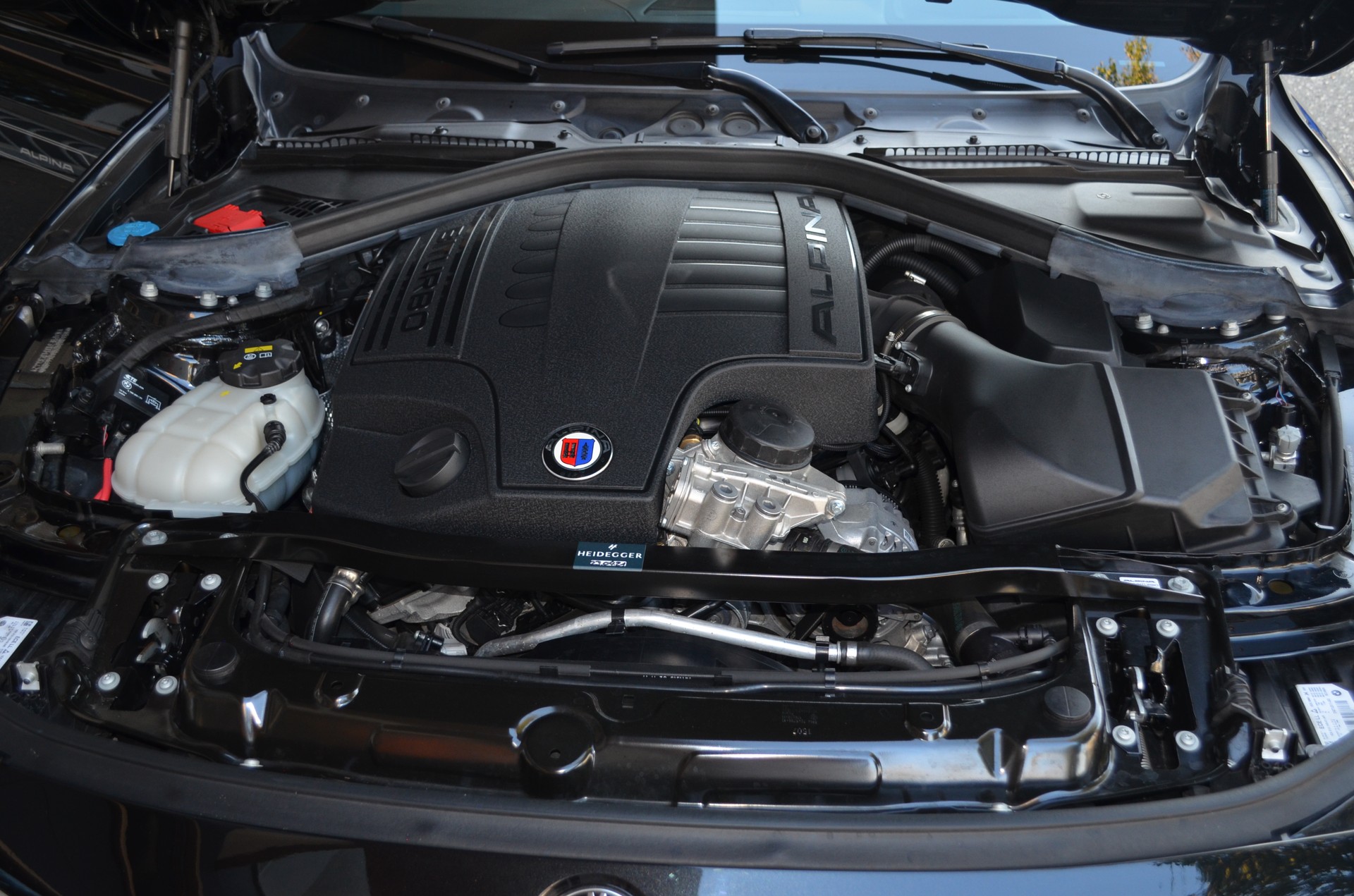 BMW-ALPINA 3.0 S Biturbo 4x4-image-11