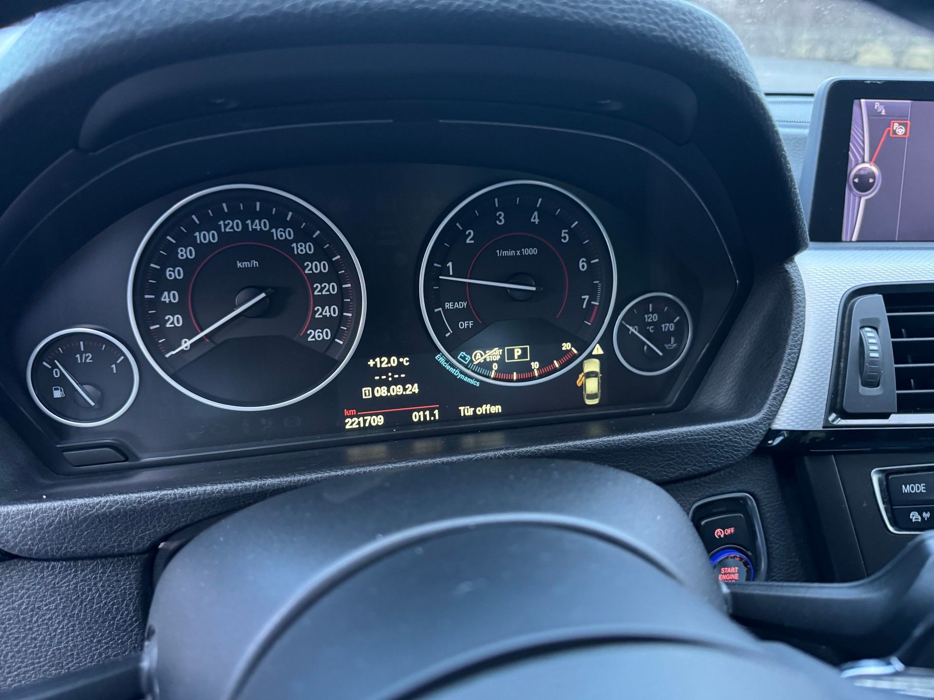 BMW 335i Modern Line Steptronic-image-11