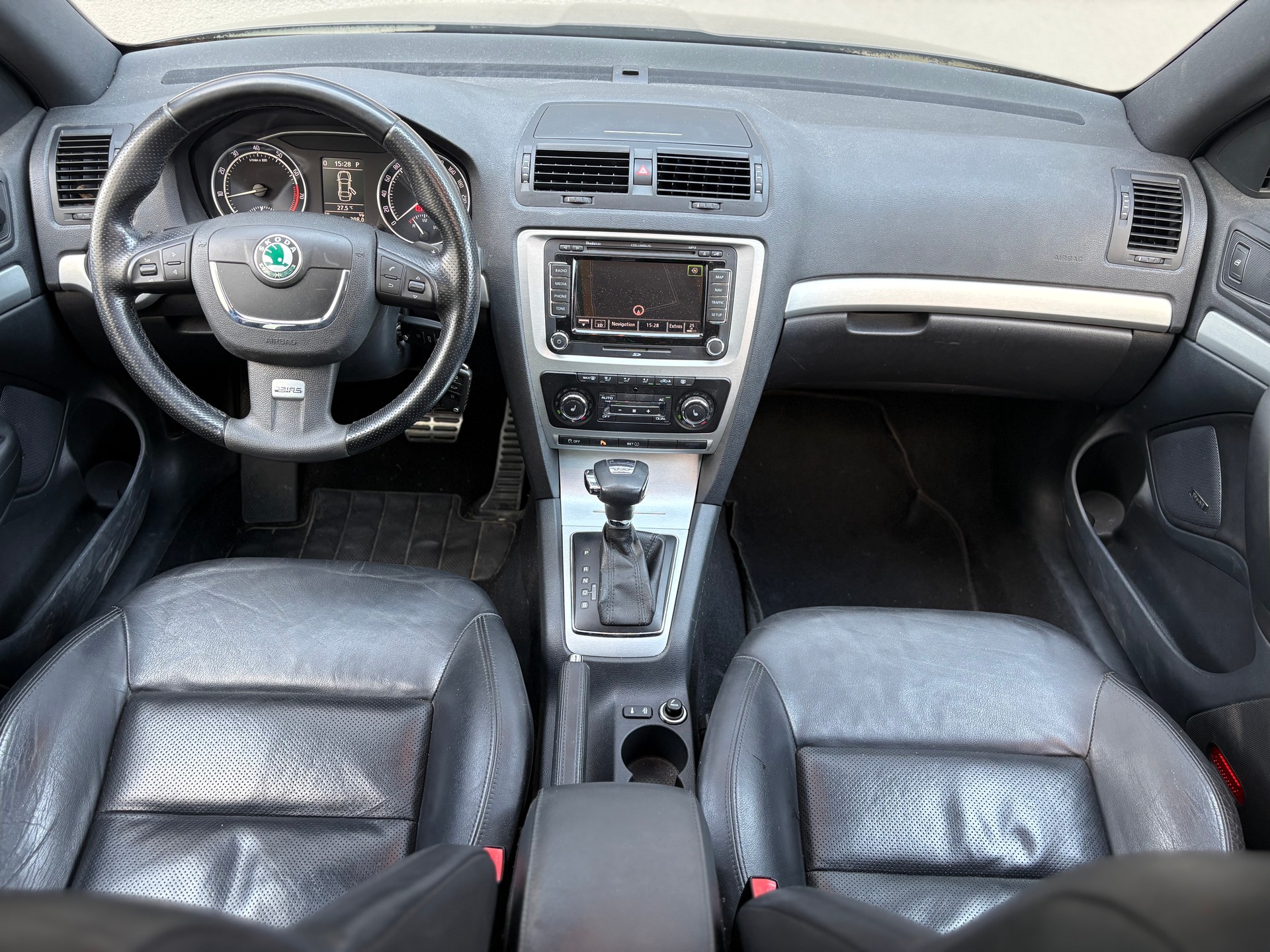 SKODA Octavia Combi 2.0 TSI RS DSG Frisch ab MFK und Service-image-7