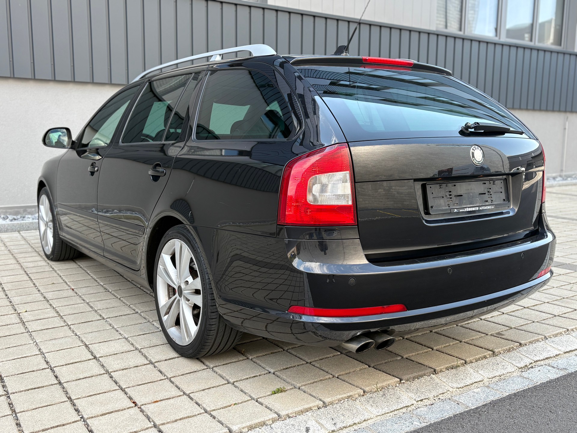 SKODA Octavia Combi 2.0 TSI RS DSG Frisch ab MFK und Service-image-5