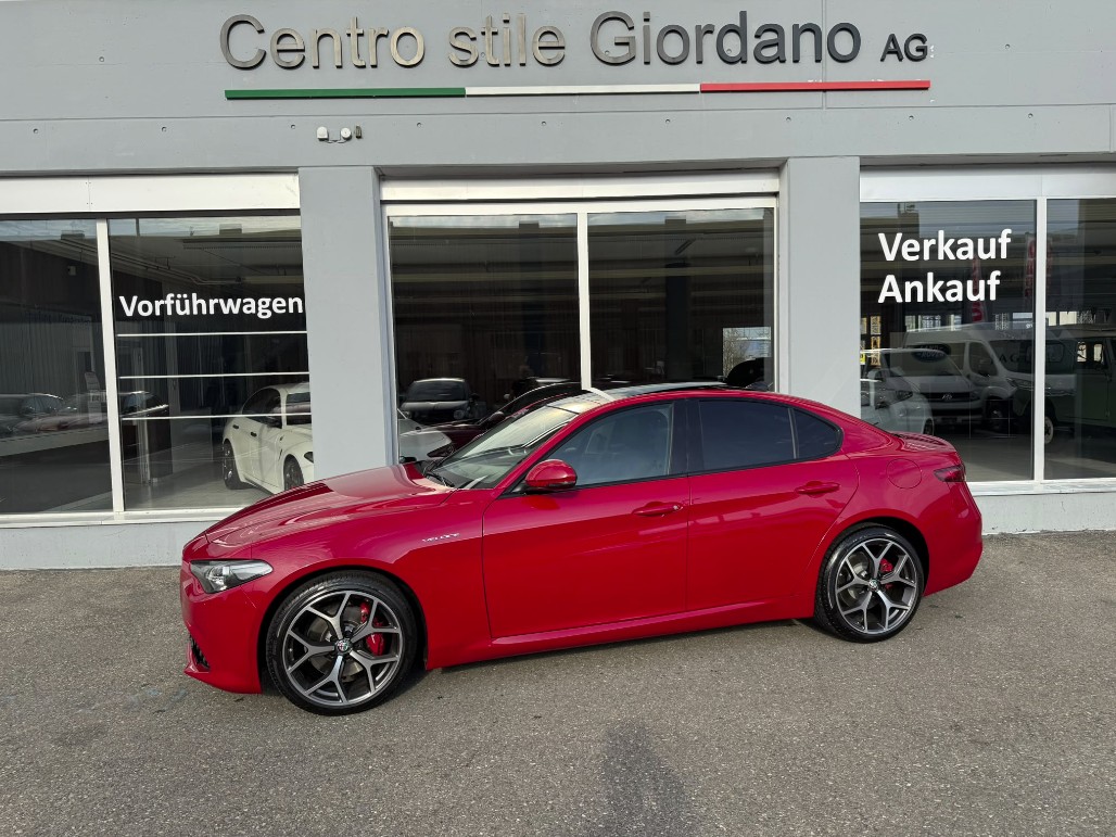 ALFA ROMEO Giulia 2.0 Veloce 280PS Q4 Sky-showroom-element-1