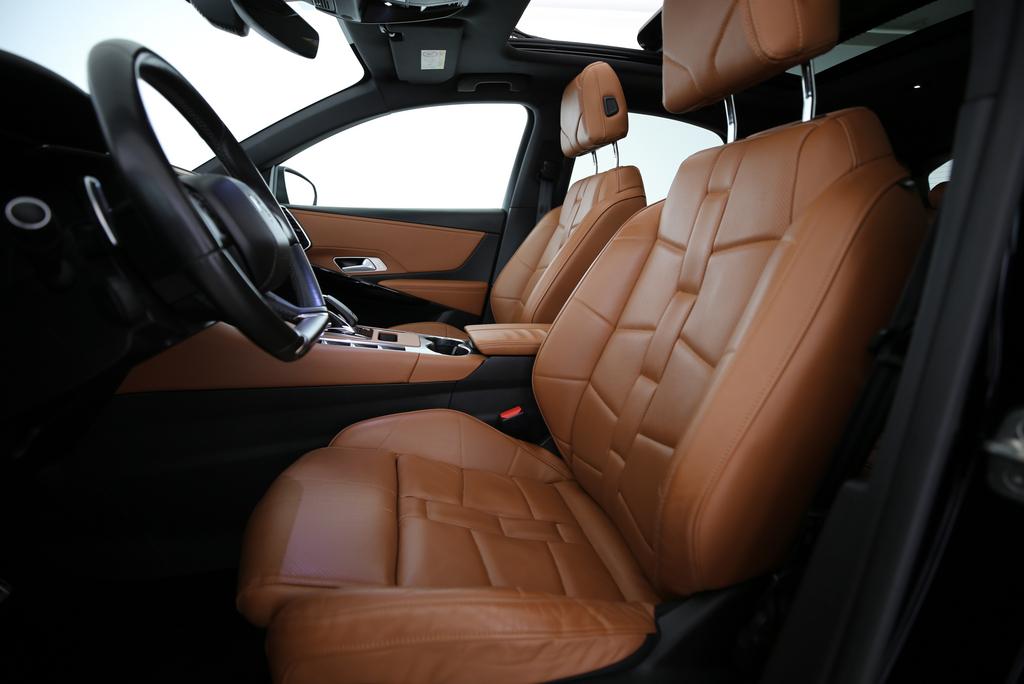 DS AUTOMOBILES 7 Crossback 2.0 BlueHDi 180 So Chic-showroom-element-2