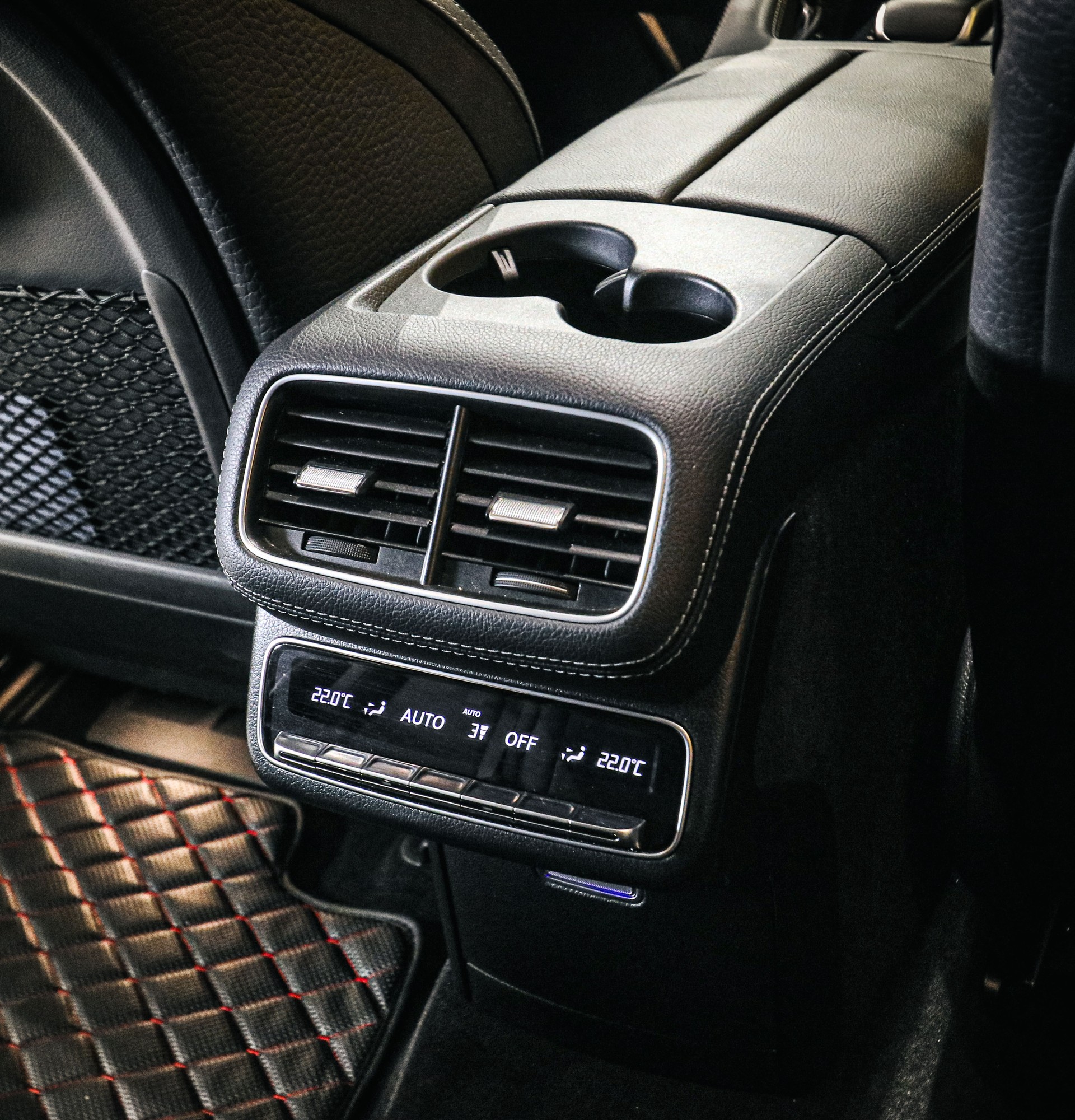 MERCEDES-BENZ GLE 450 d 4Matic 9G-Tronic-image-13