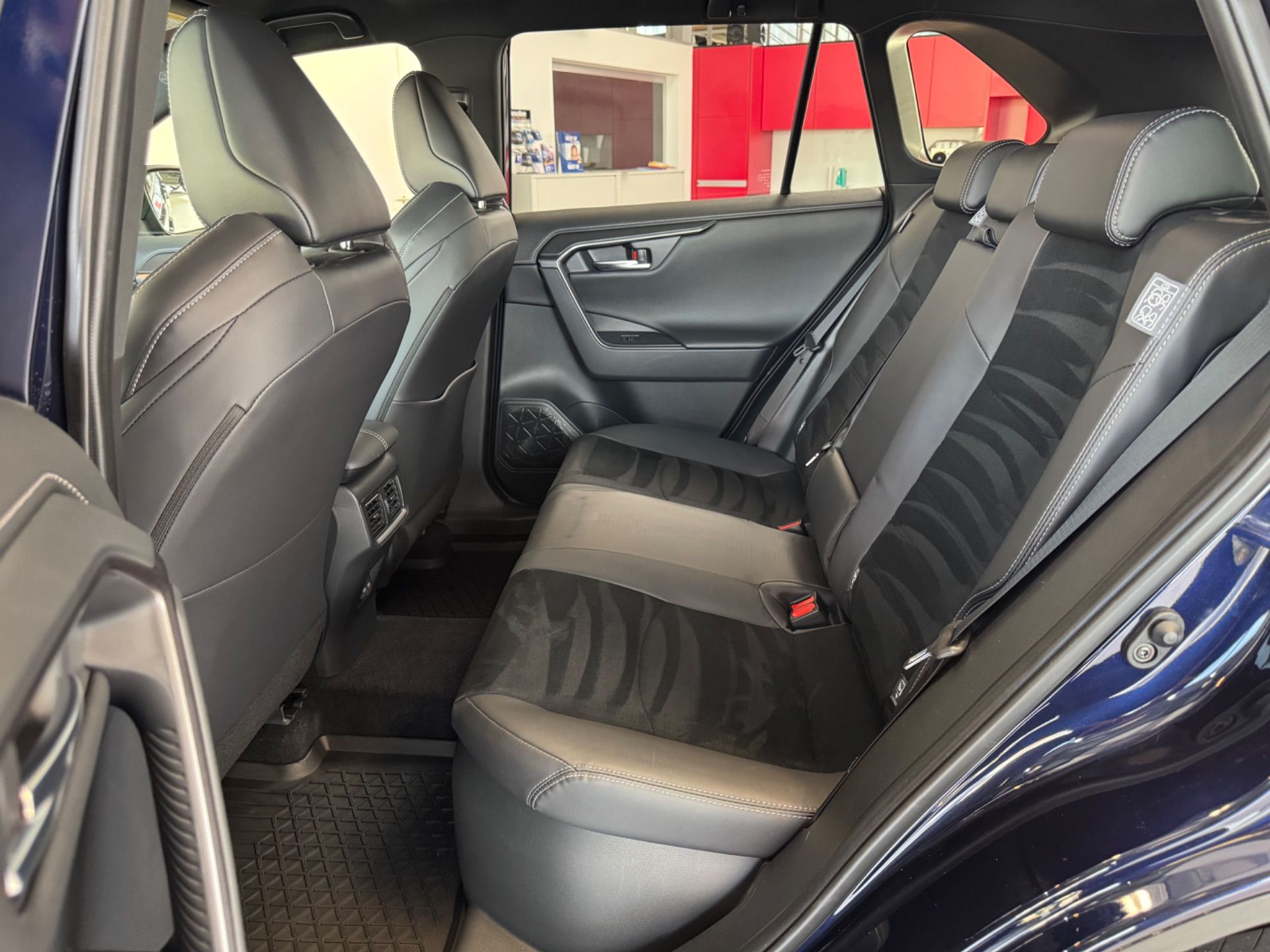 TOYOTA RAV 4 RAV-4 2.5 HSD GR Sport e-CVT 4WD-image-22