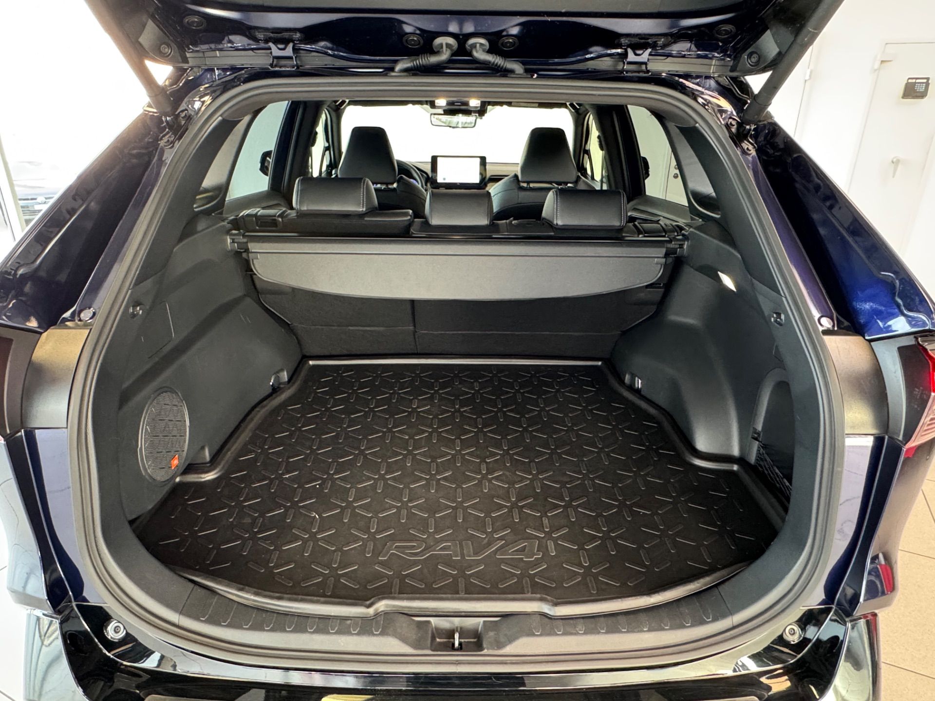 TOYOTA RAV 4 RAV-4 2.5 HSD GR Sport e-CVT 4WD-image-25
