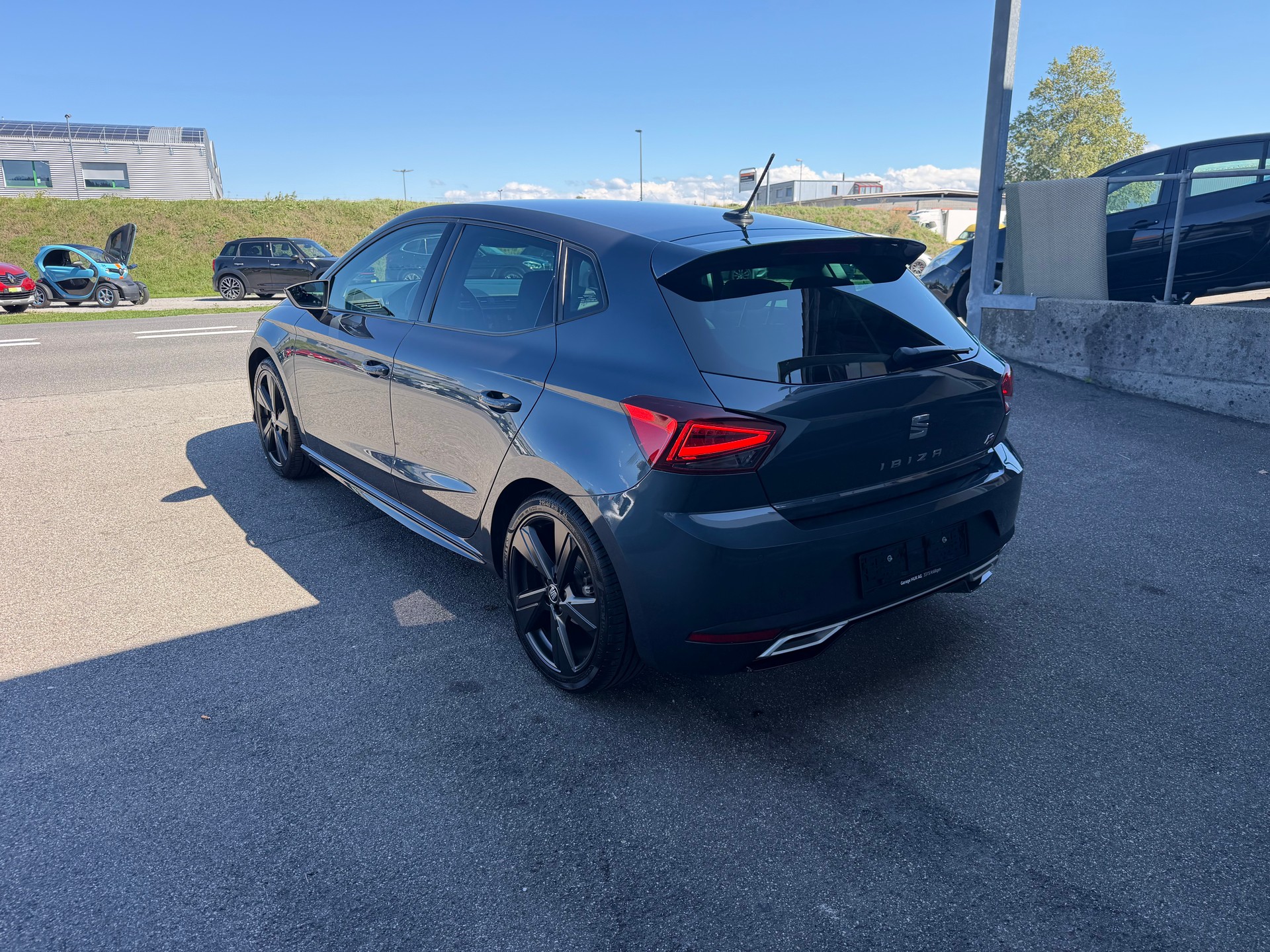 SEAT Ibiza 1.0 EcoTSI DSG Swiss FR-showroom-element-2
