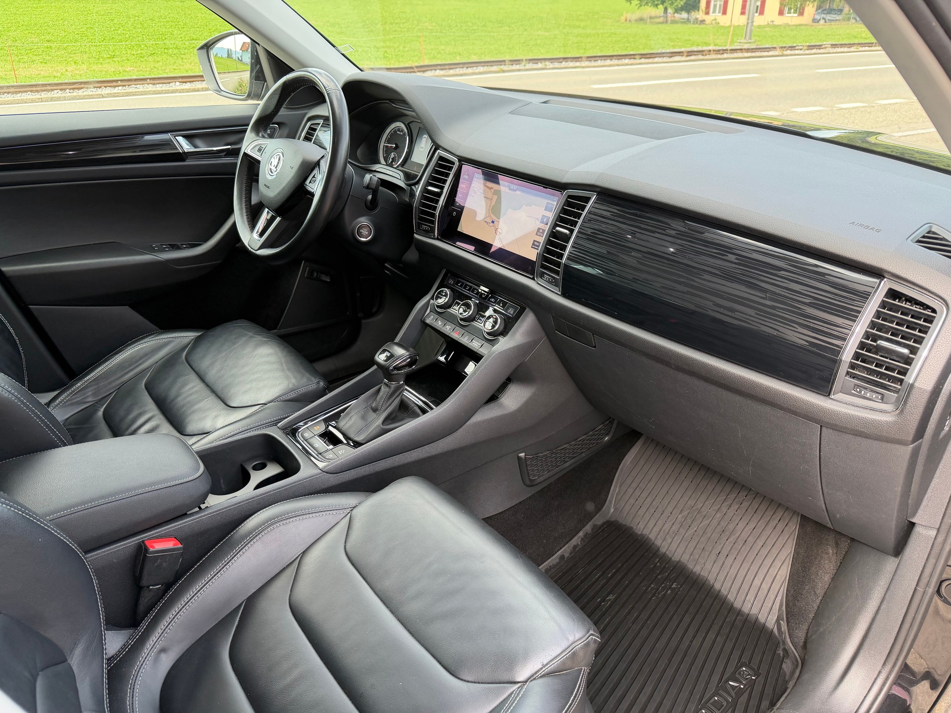 SKODA Kodiaq 2.0 TDI CR Style 4x4 DSG-image-6
