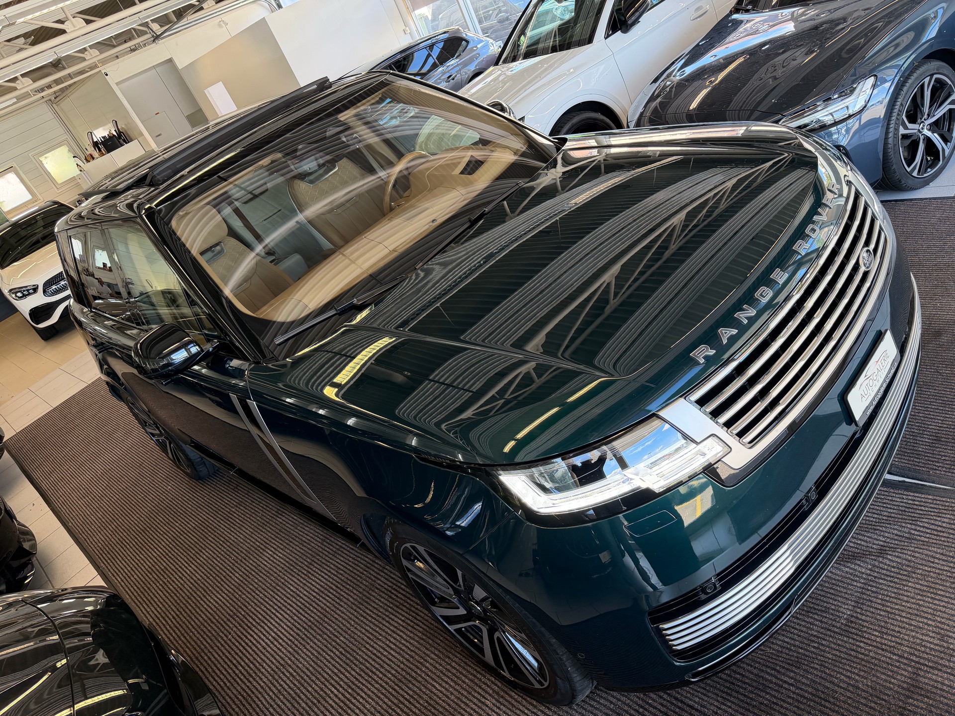 LAND ROVER Range Rover P510e Si6 PHEV *SV* | CH | British Racing | SV Serenity Caraway | Wenge Mosaik | AHK | NP: 245K |-image-41